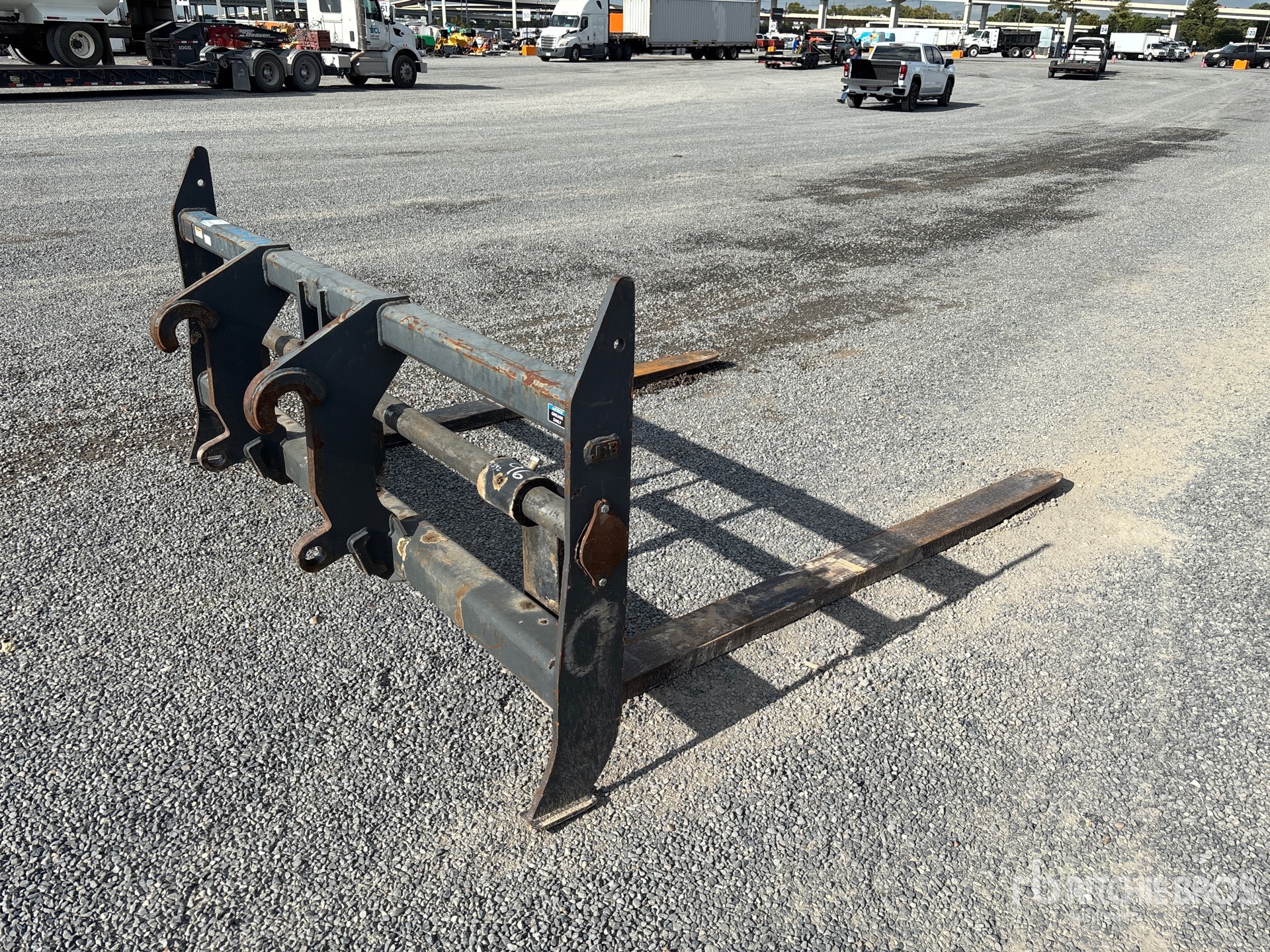 JRB Q/C - Fits Komatsu WA320