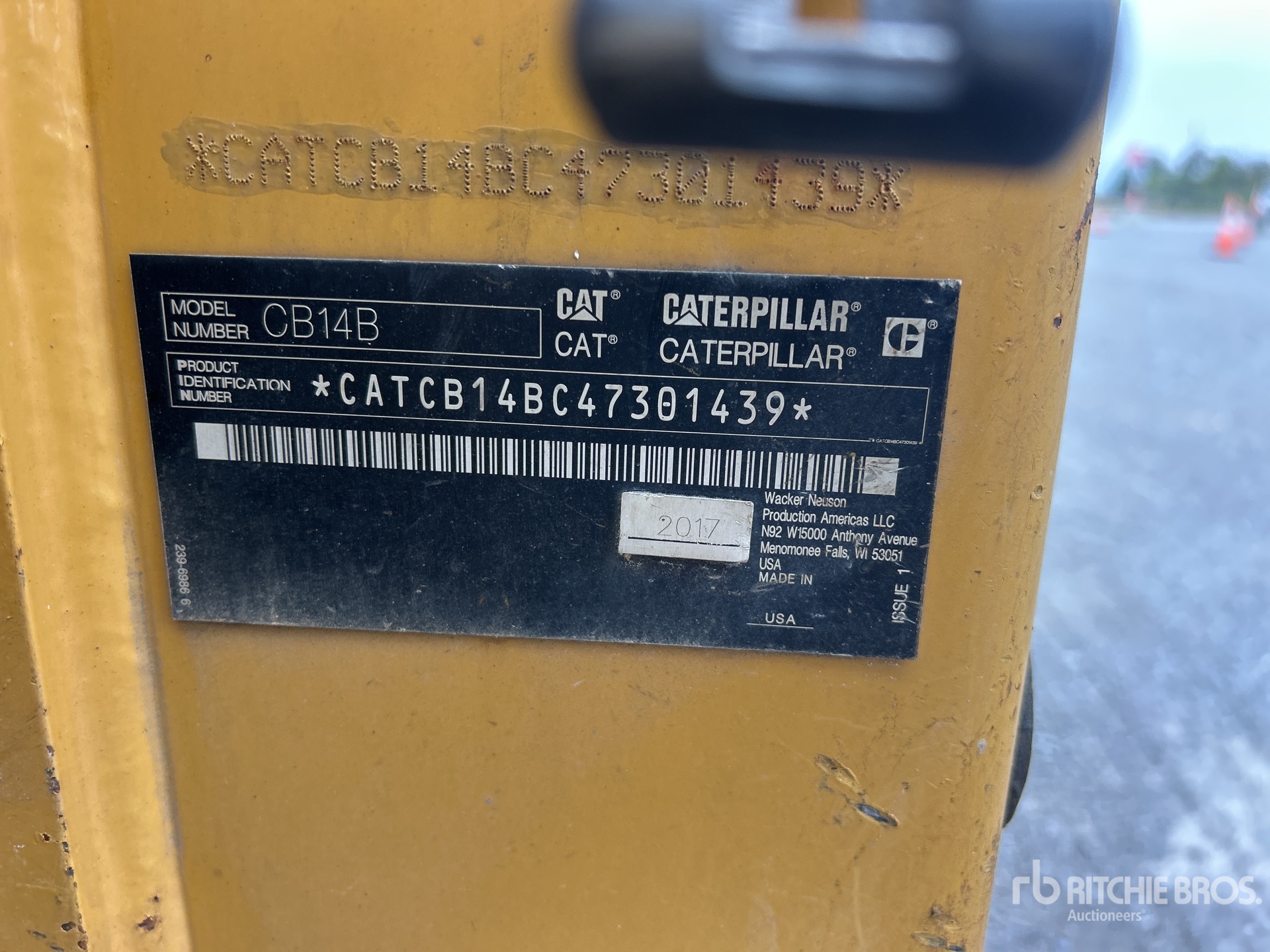 2017 Caterpillar CB14B