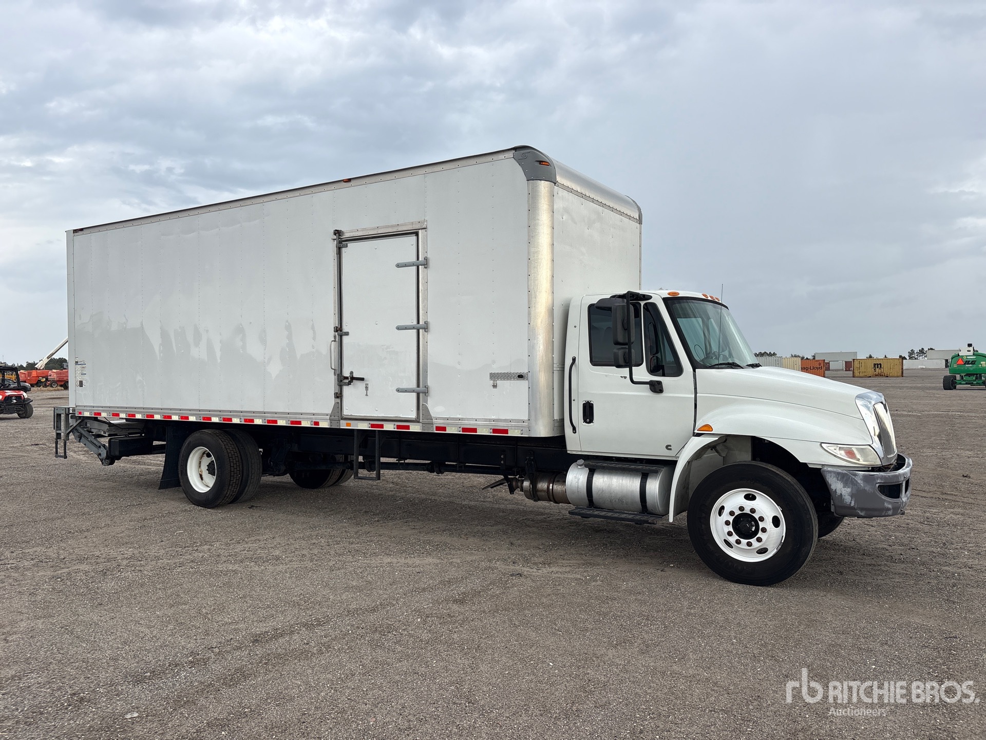 2019 International 4300