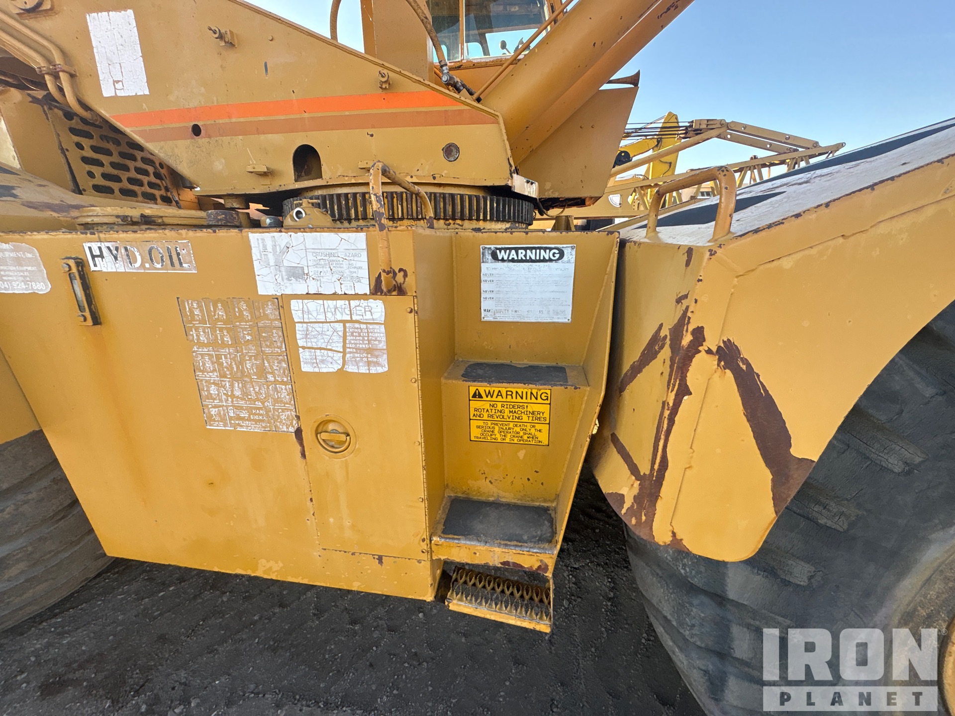 1980 Grove RT740