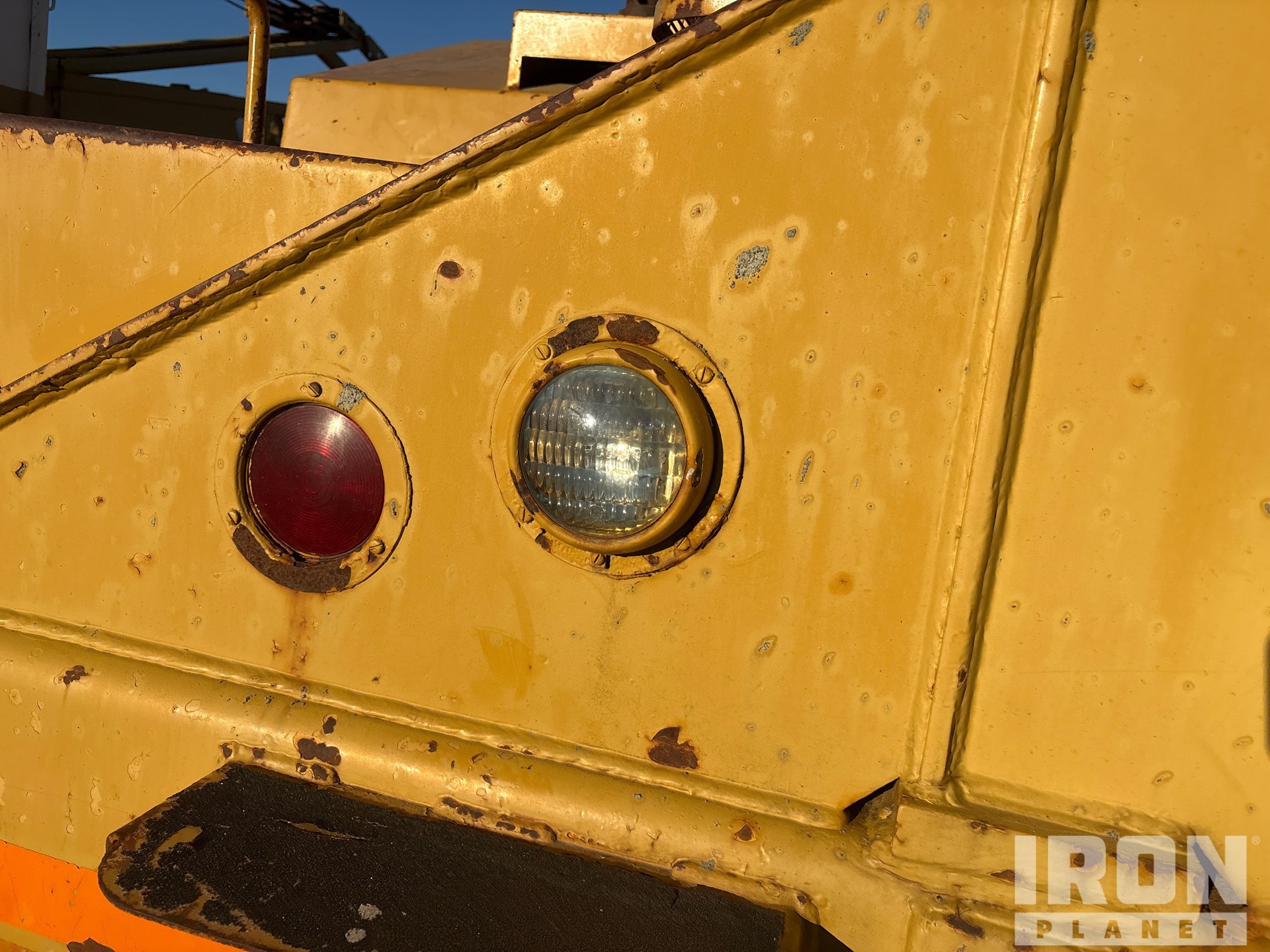 1980 Grove RT740