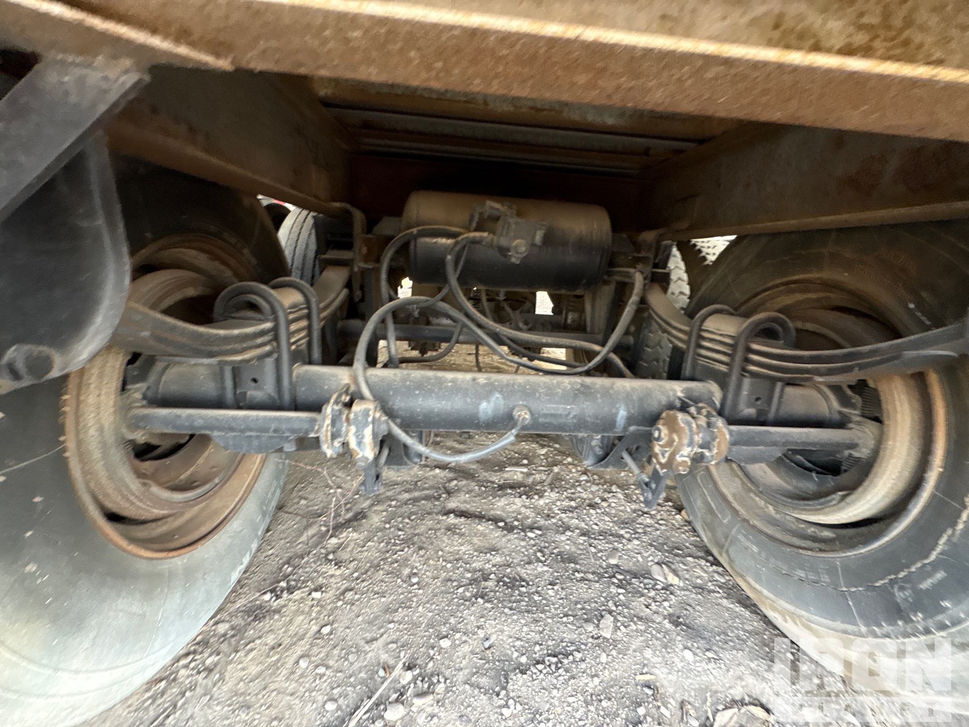 1975 Utility VS2RS