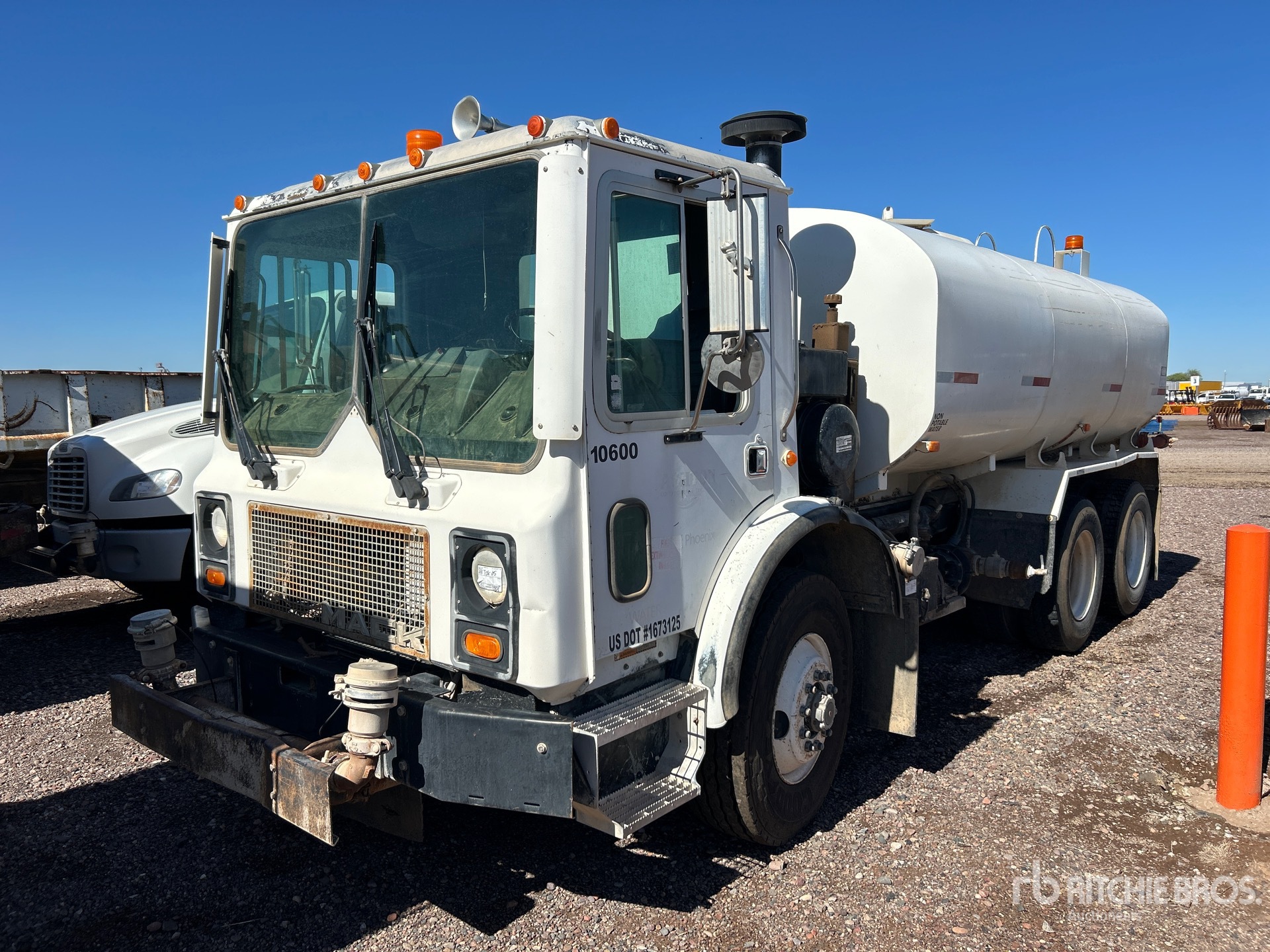 Photo of 1991 Mack MR688S
