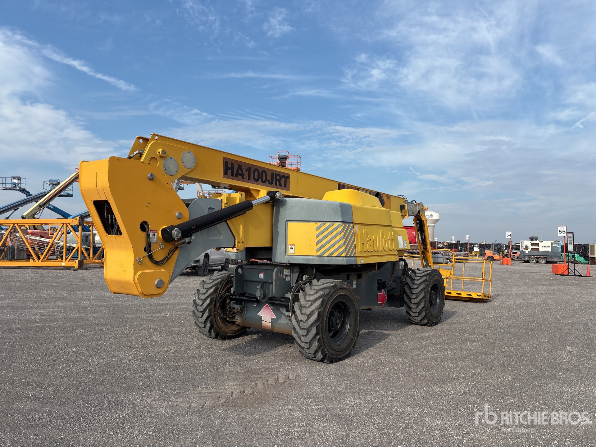 2015 Haulotte HA100JRT
