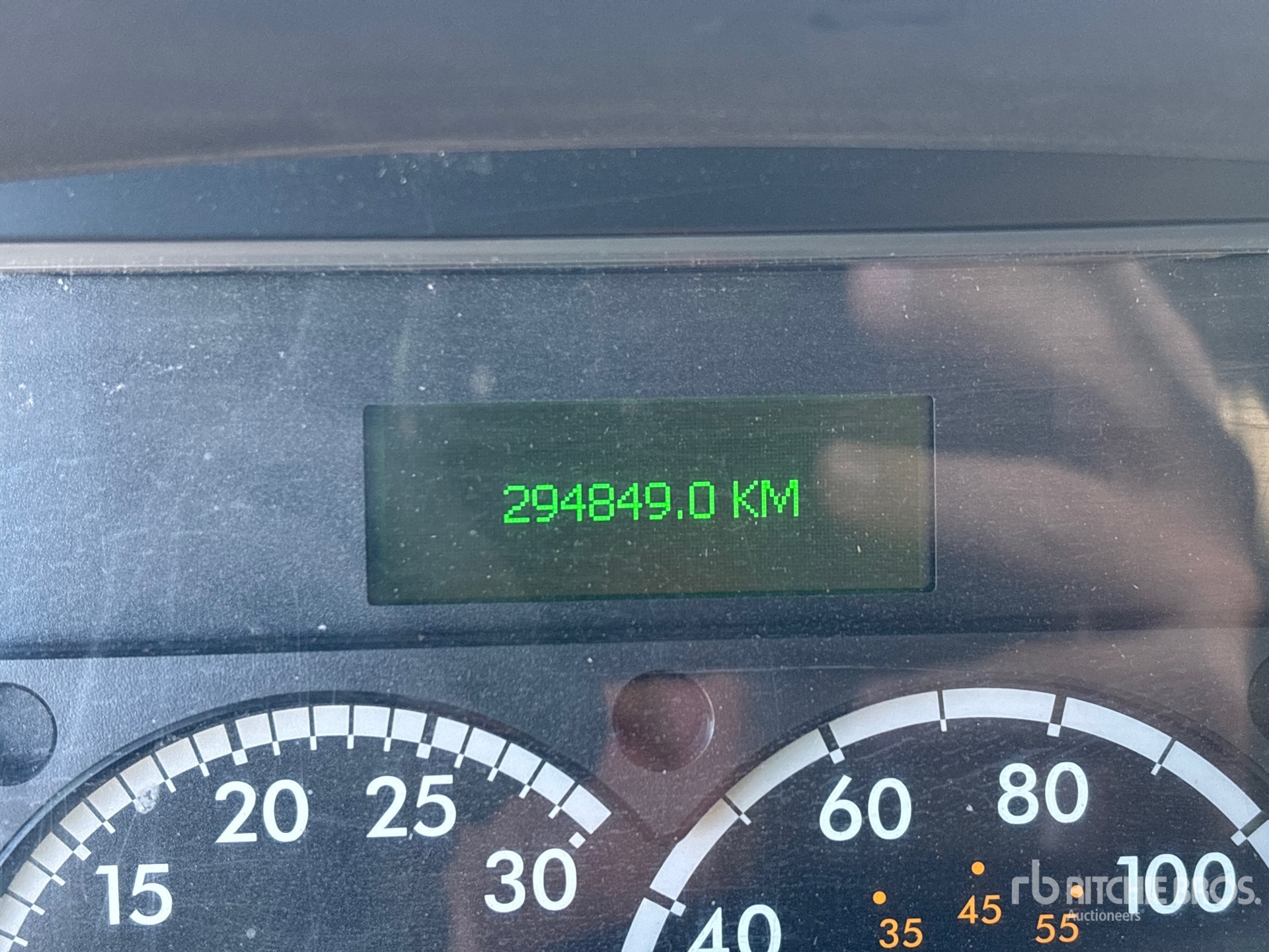 2019 Freightliner M2106
