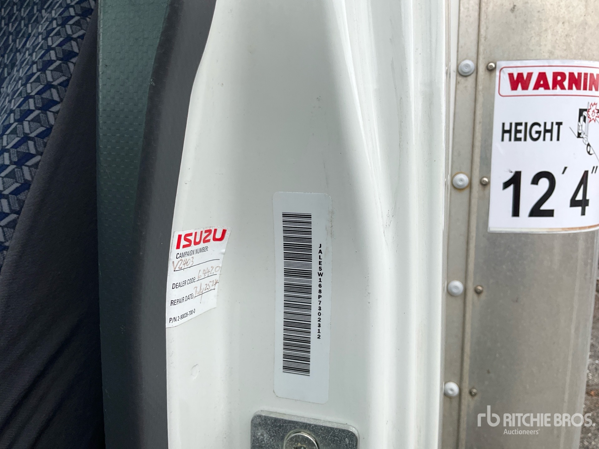2023 Isuzu NRR