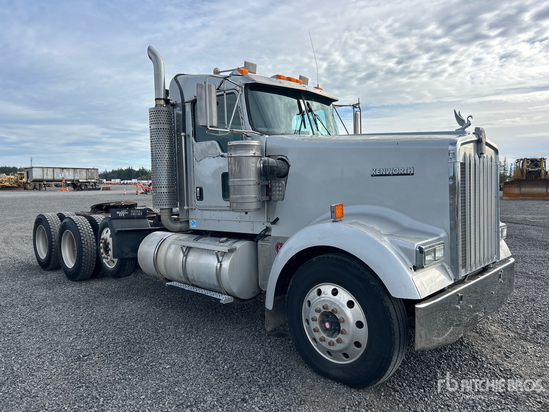 2005 Kenworth W900B