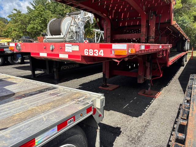 2007 Transcraft DTL-3000 48 ft T/A Step Deck Trailer