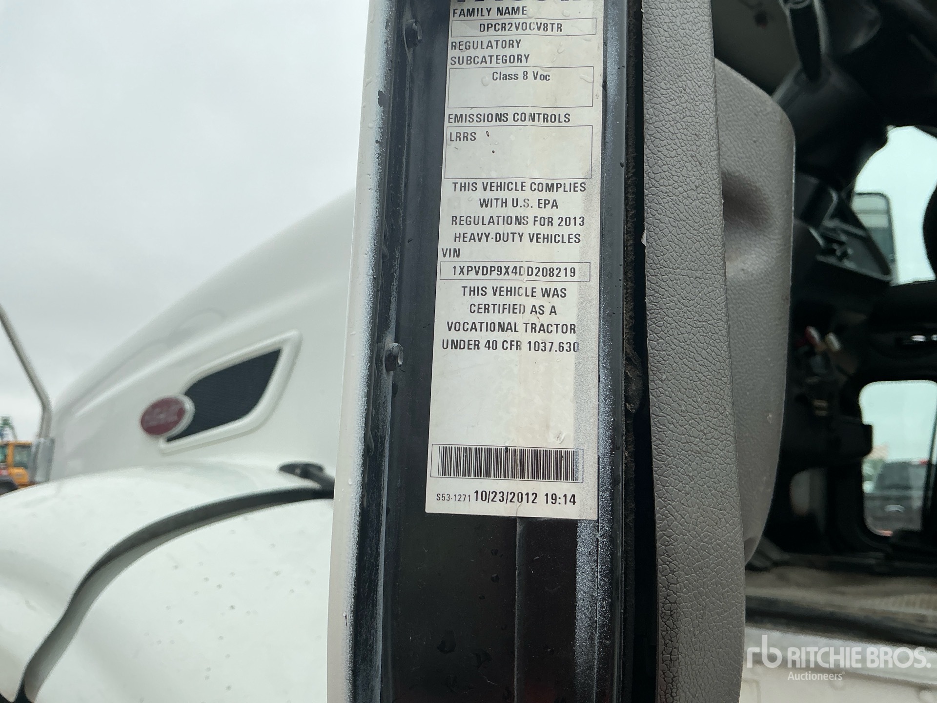 2013 Peterbilt 330