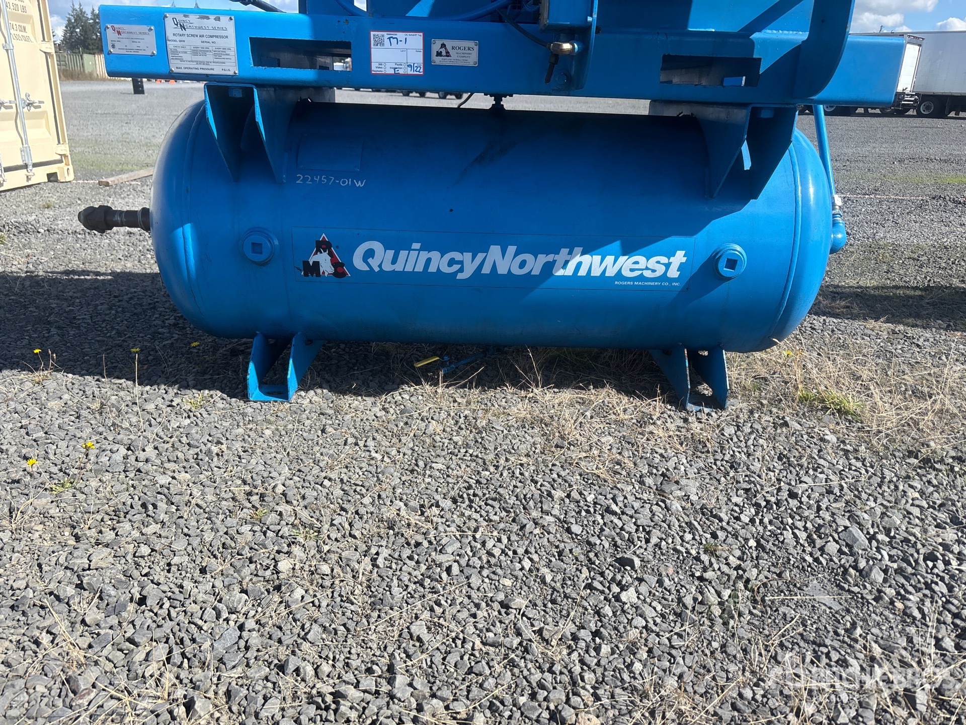 Quincy F30-V
