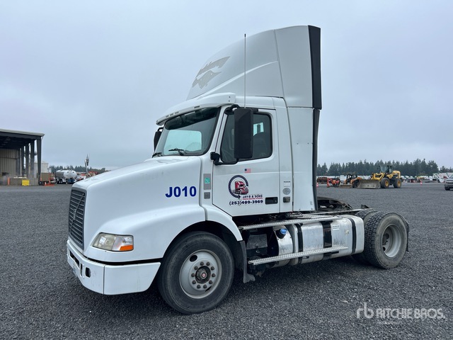 2012 Volvo VNM S/A Day Cab Truck Tractor