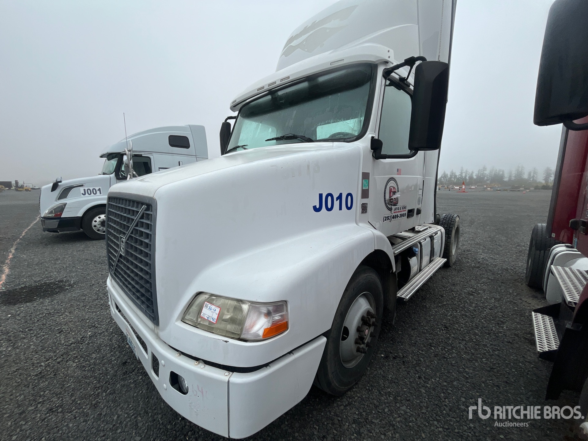 2012 Volvo VNM
