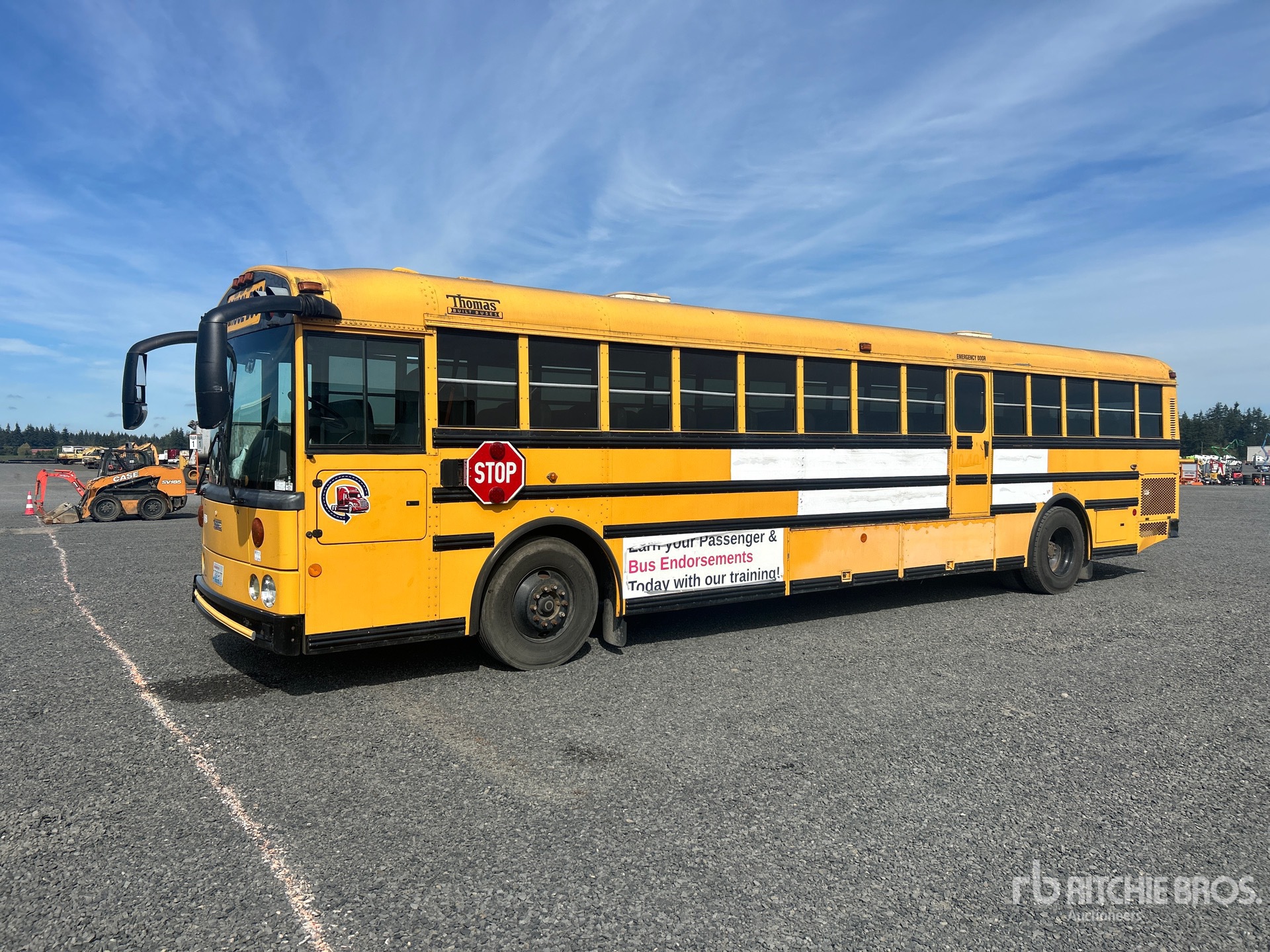 2004 Thomas 4X2 90-SEAT SCHOOL