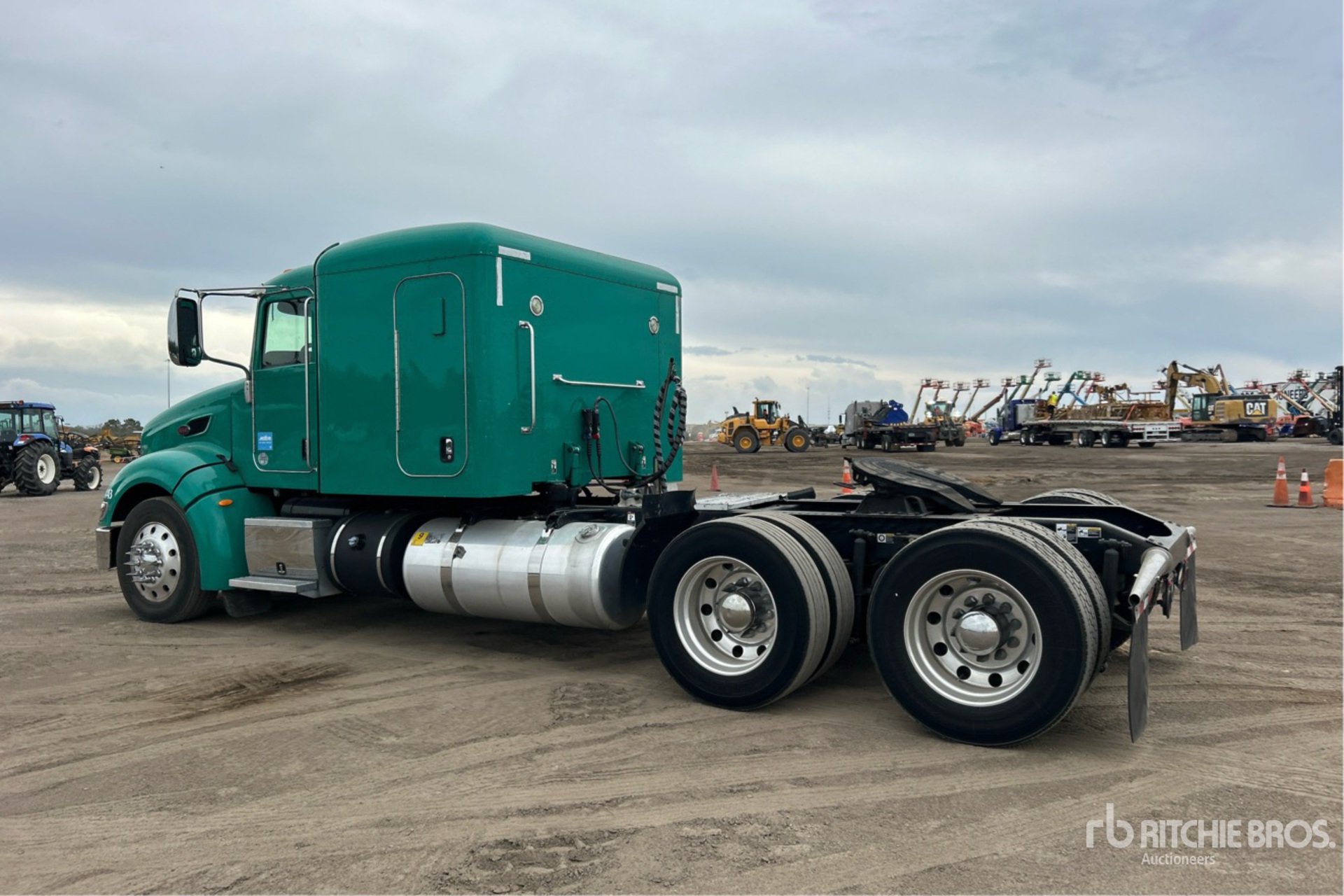 2016 Peterbilt 386