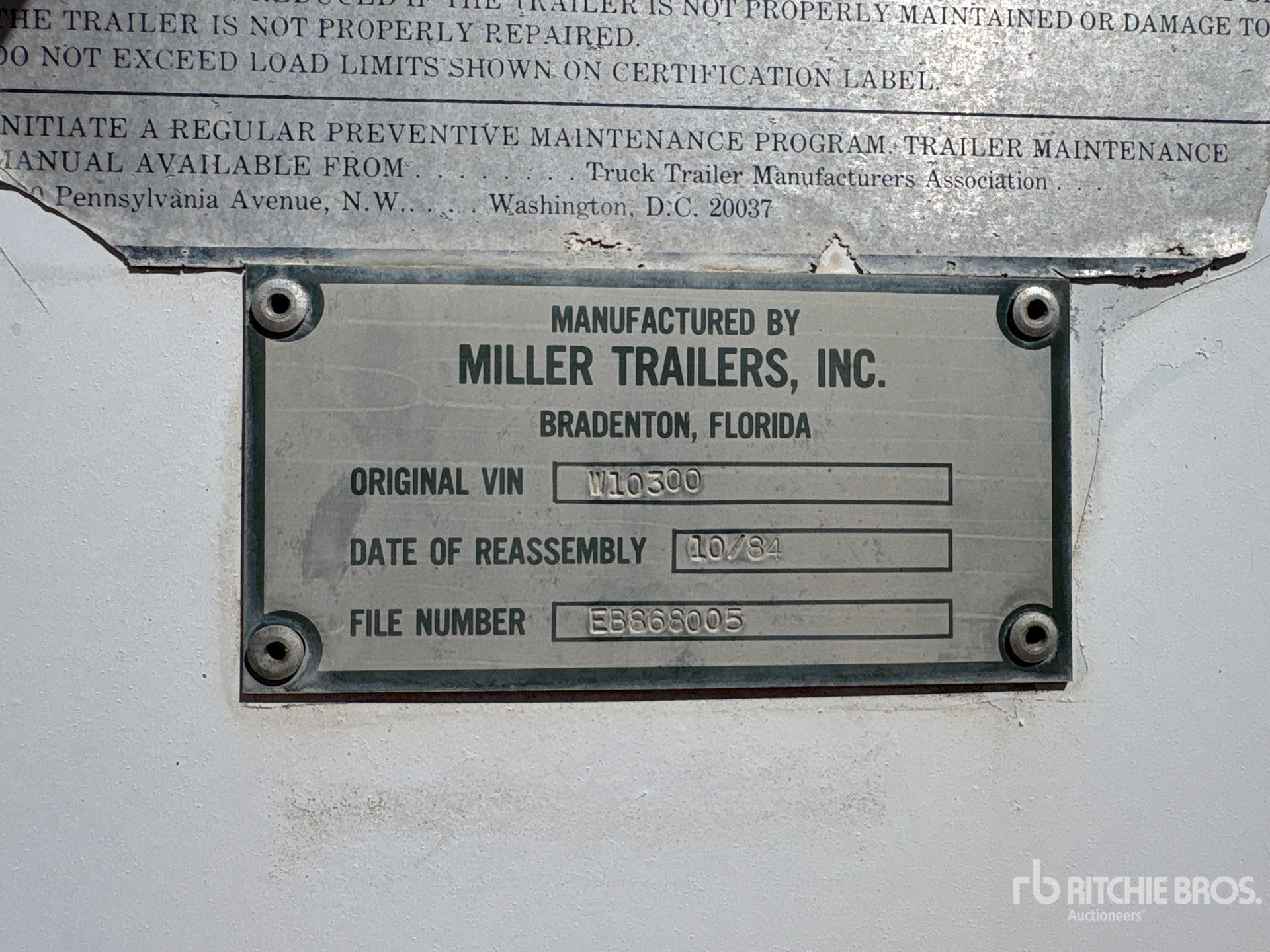 1984 Miller 45 ft x 102 in T/A