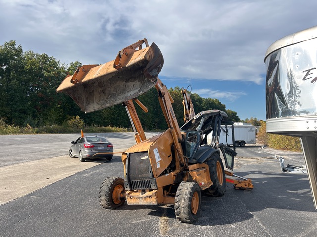 Case 580L 4x4 Backhoe Loader (Inoperable)
