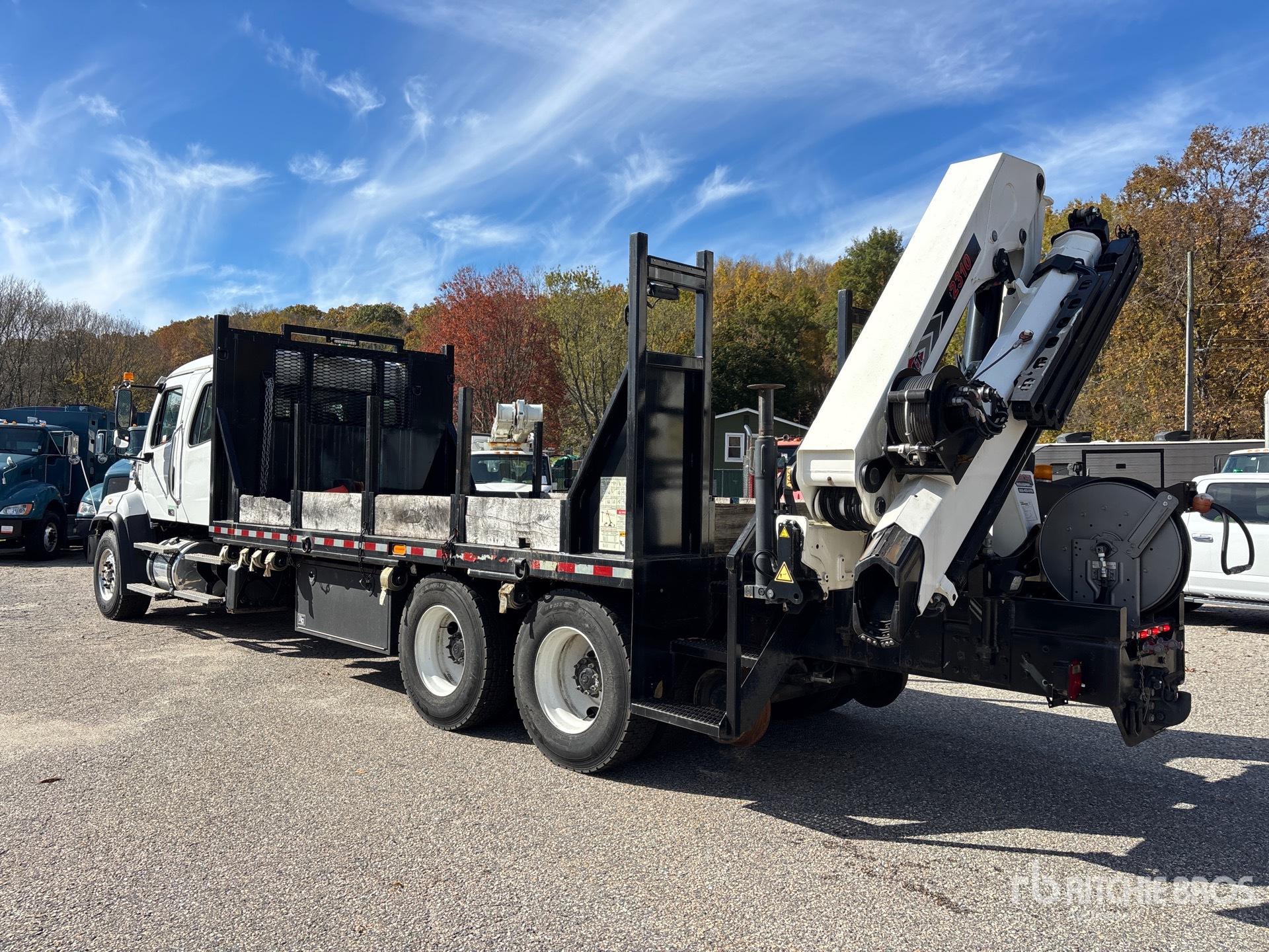 2021 Freightliner CORONADO 122SD