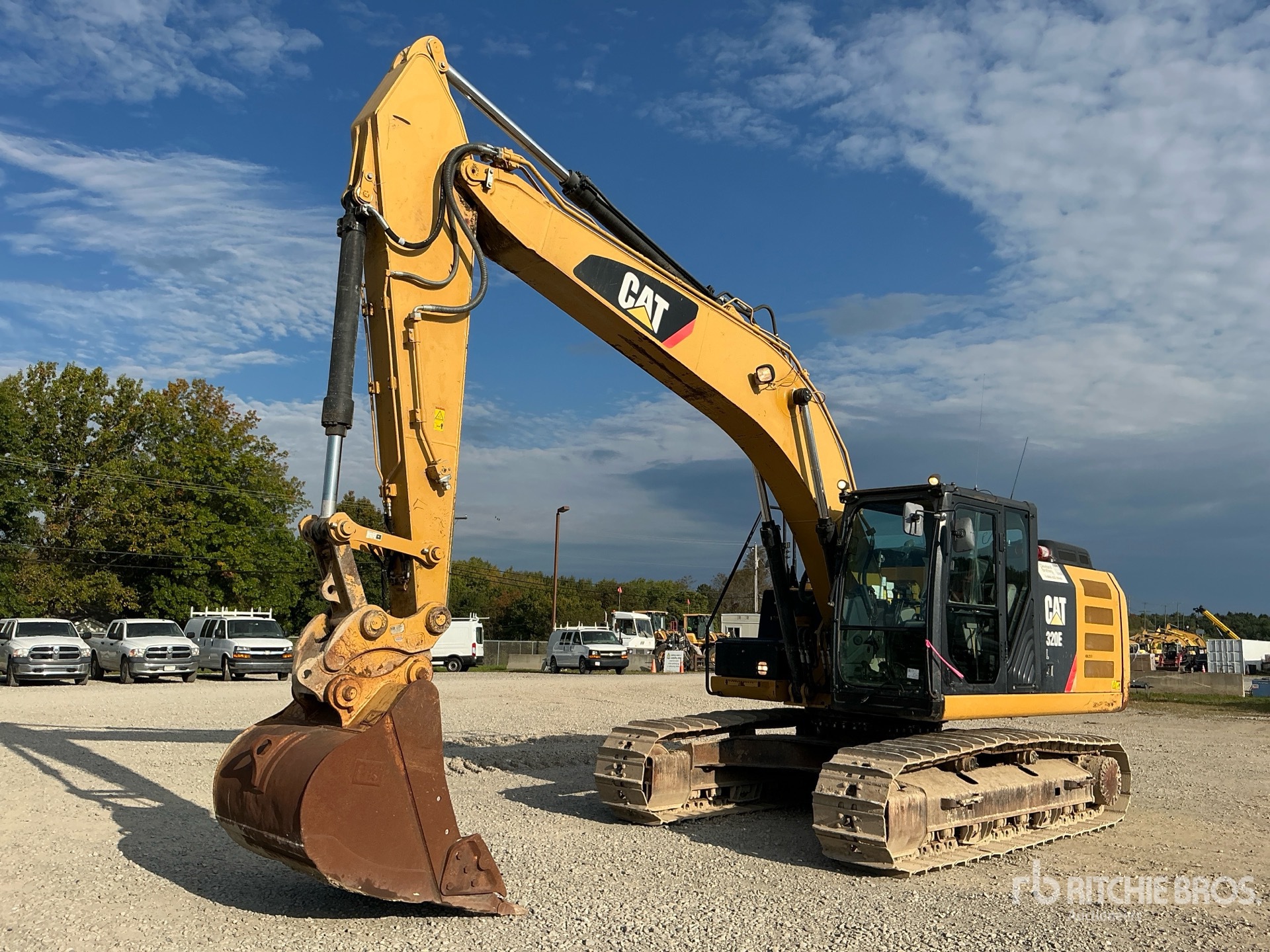 2014 Caterpillar 320E L