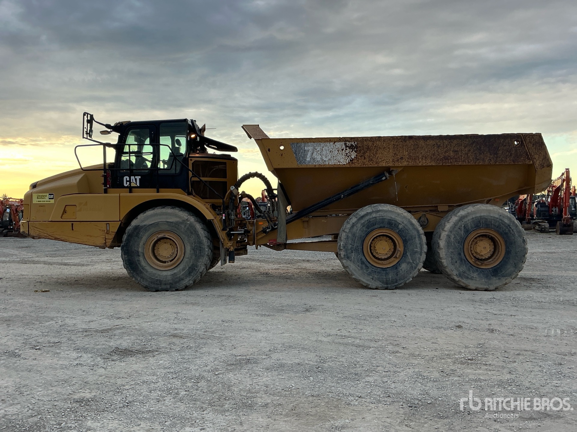 2018 Caterpillar 745