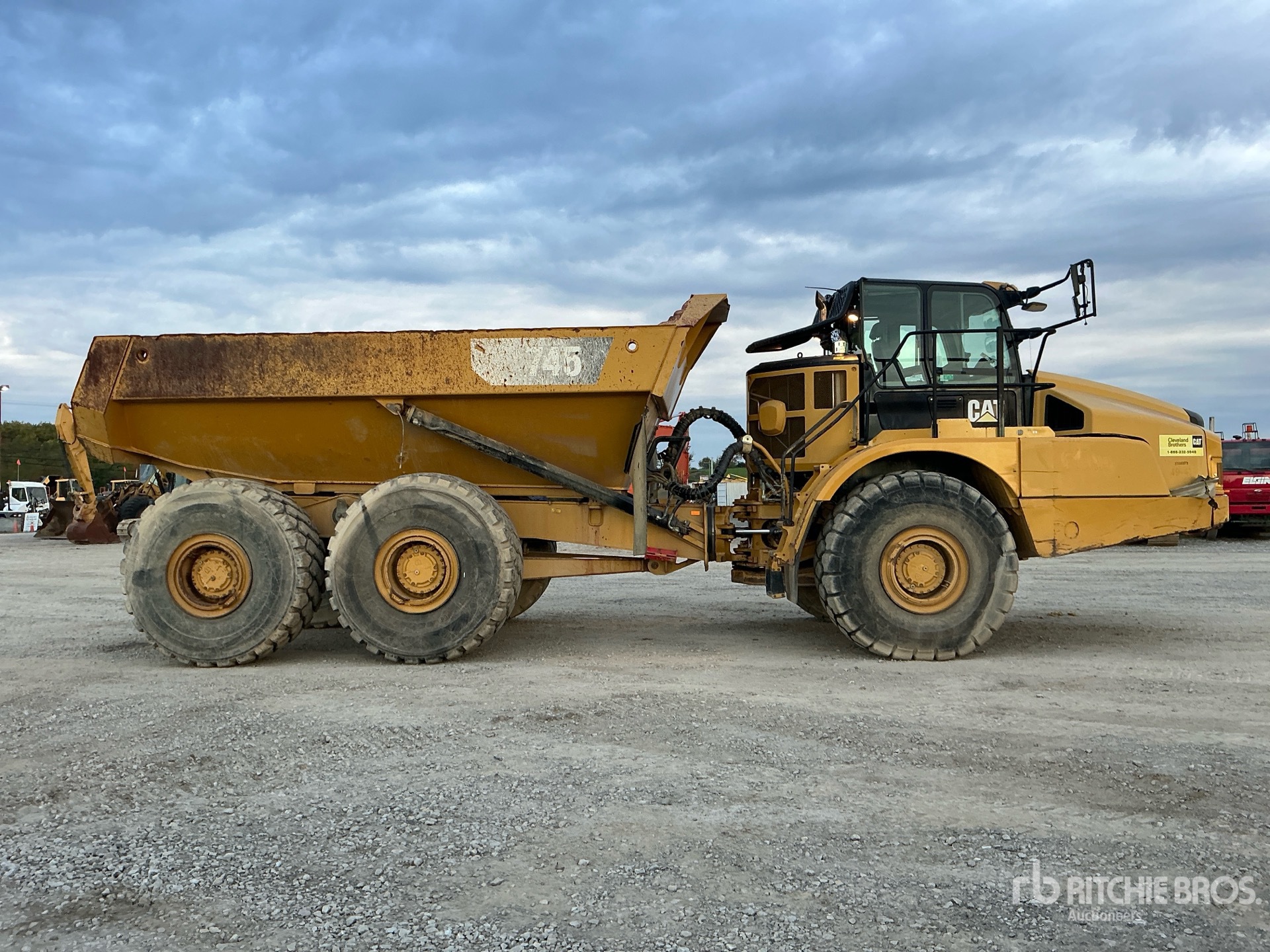 2018 Caterpillar 745