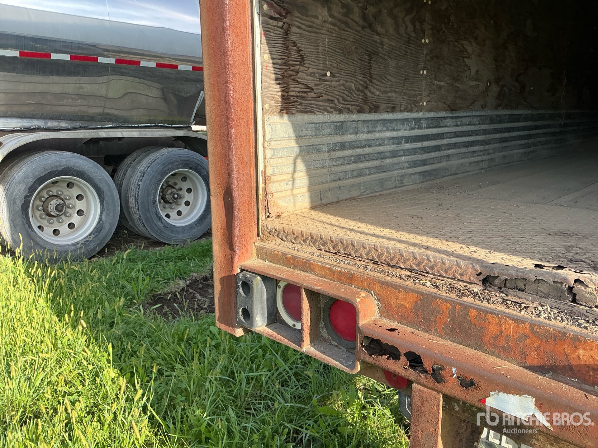 1988 Great Dane 45 FT X 96 IN T/A