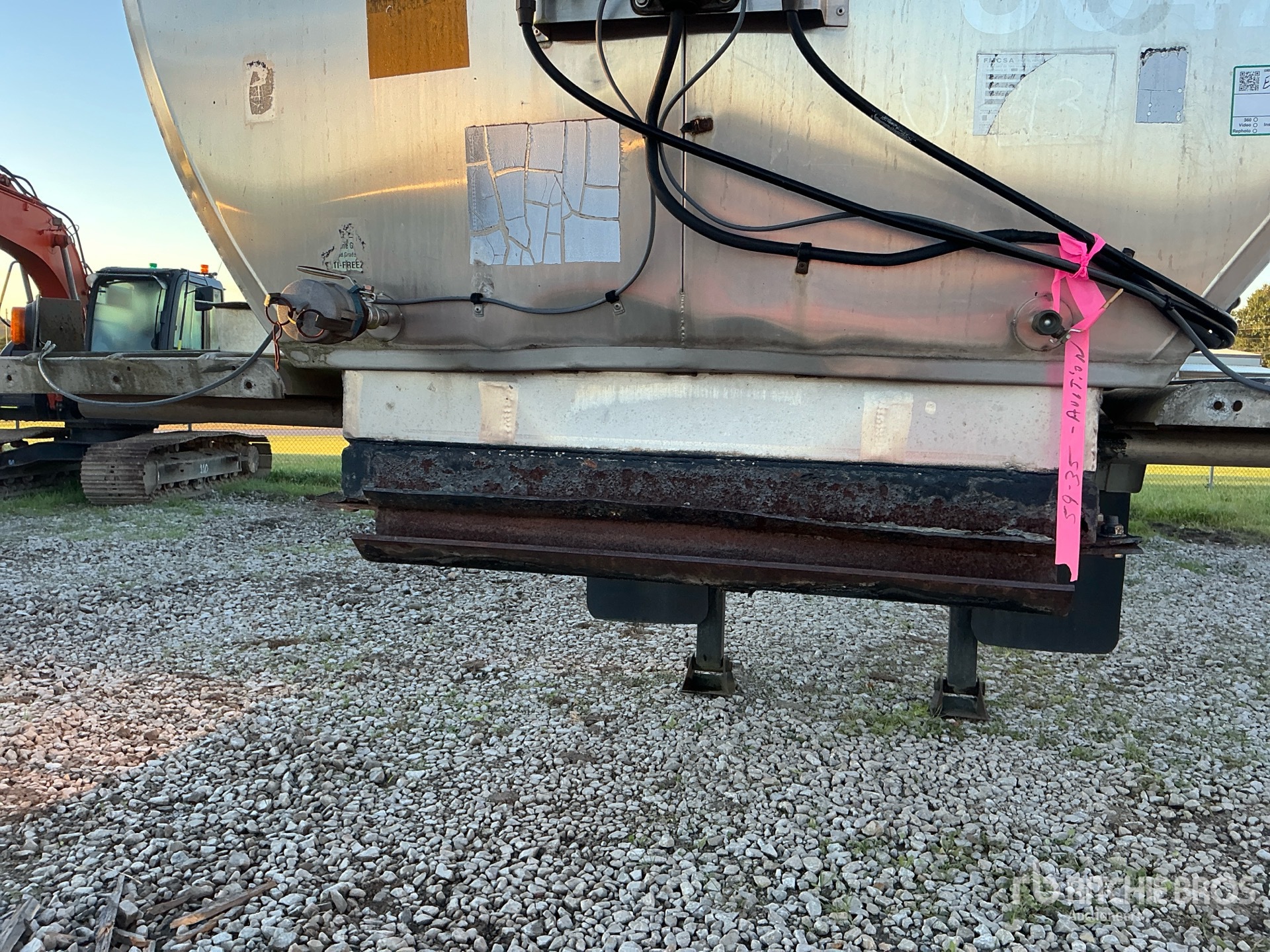 1986 Brenner 6200 gal T/A