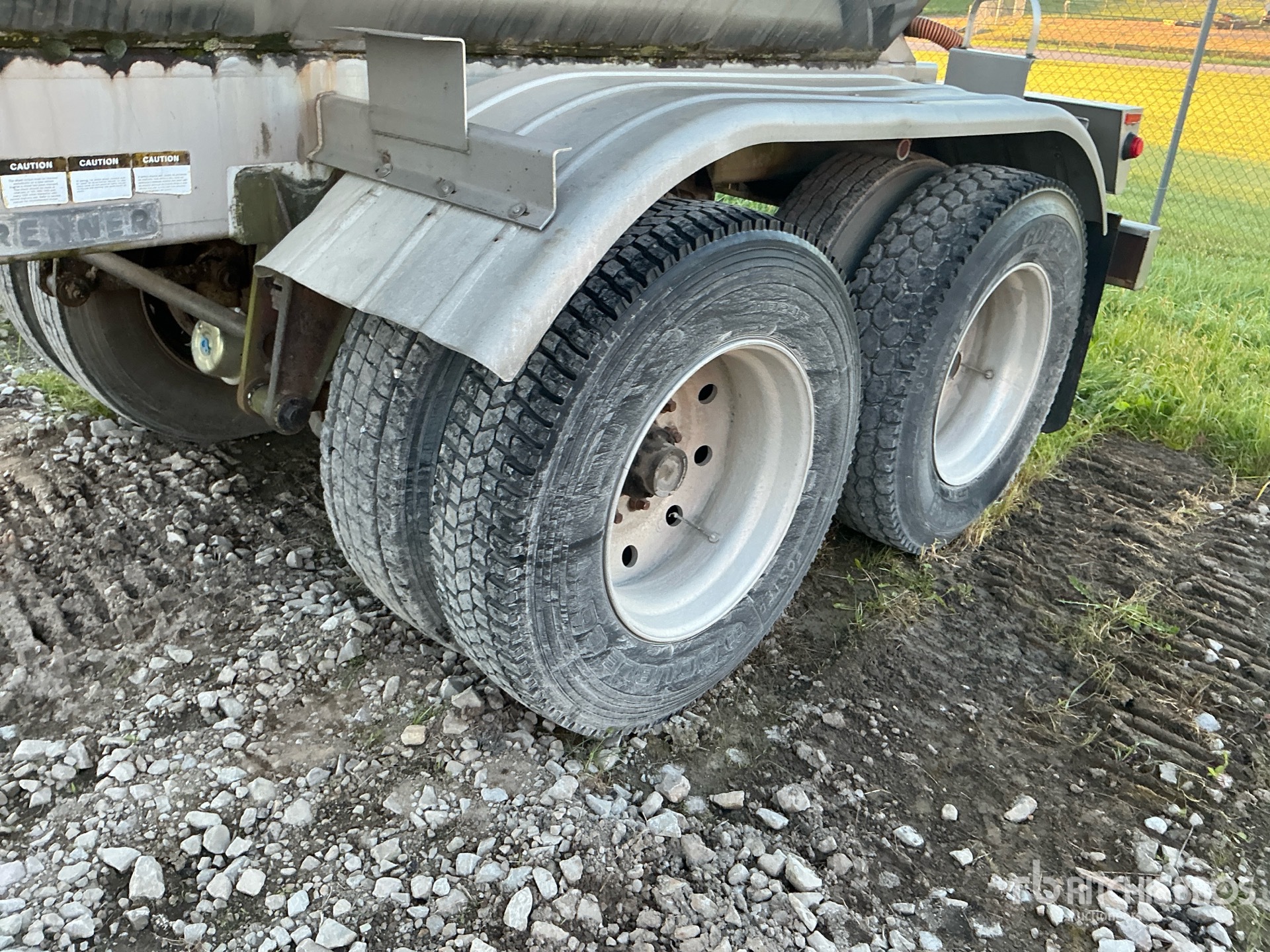 1986 Brenner 6200 gal T/A
