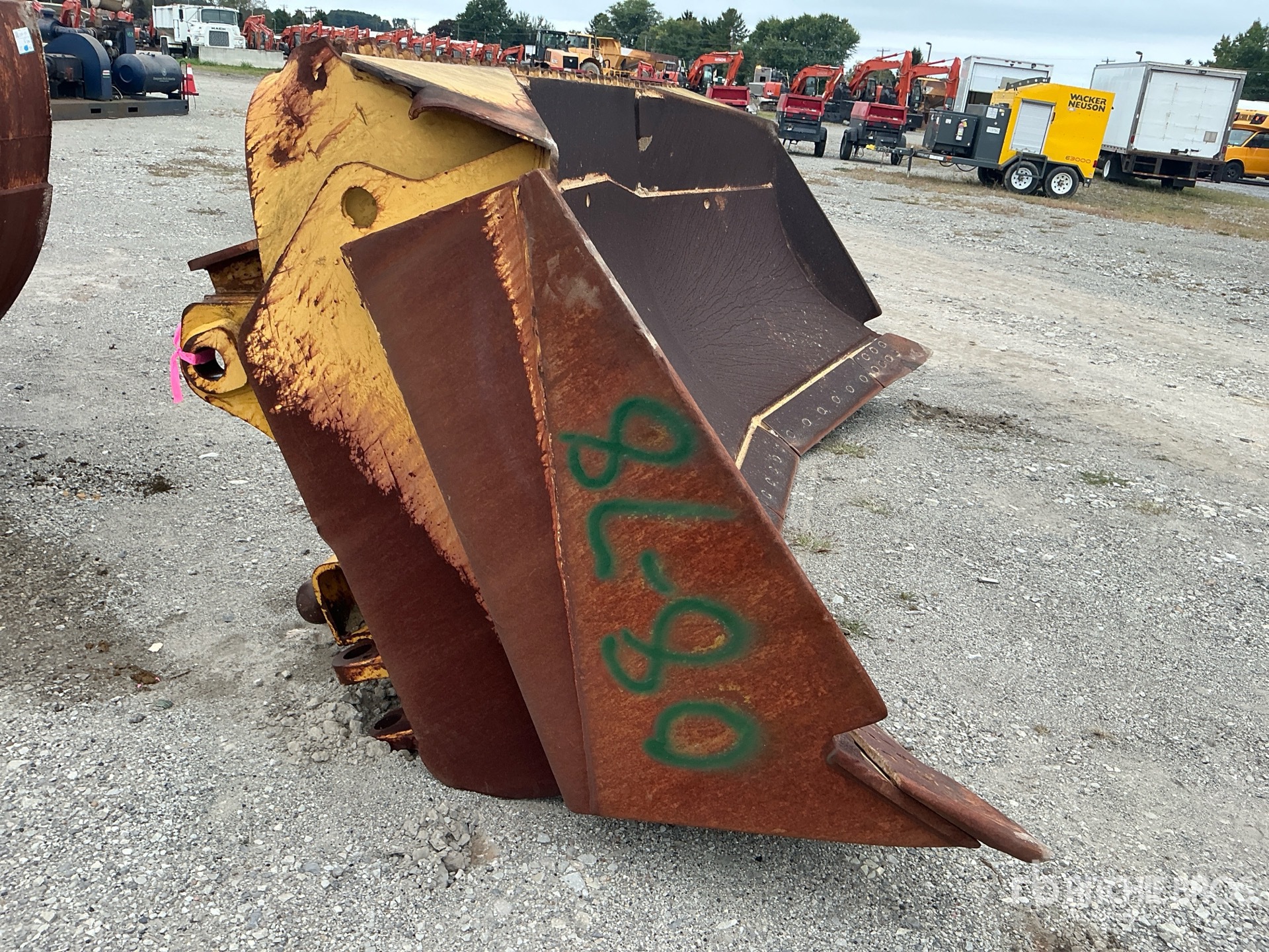 Caterpillar U-BLADE - FITS D8