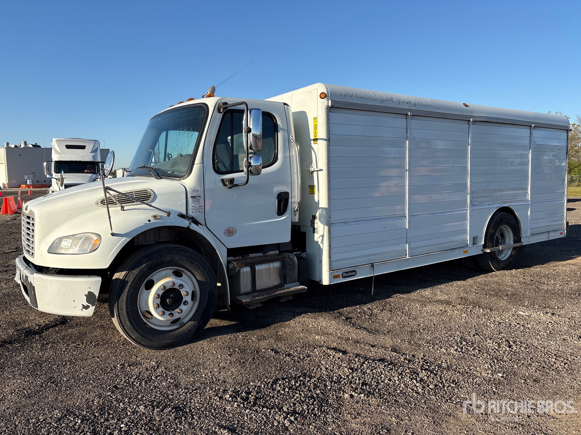 2019 Freightliner M2 106