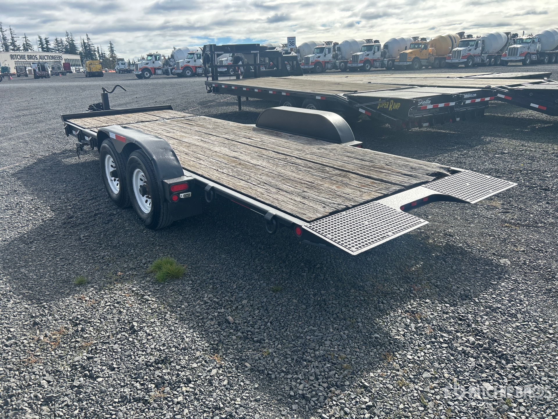 2012 Trail King TKT12U