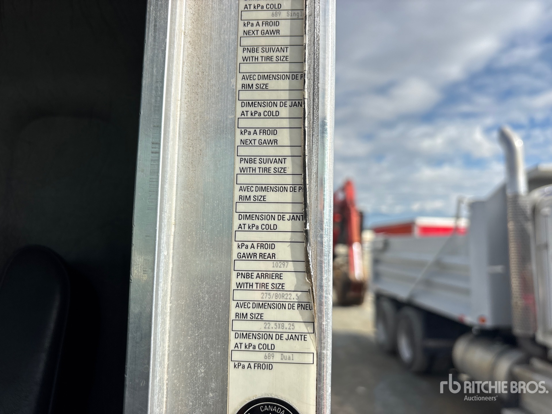 2010 Kenworth T370