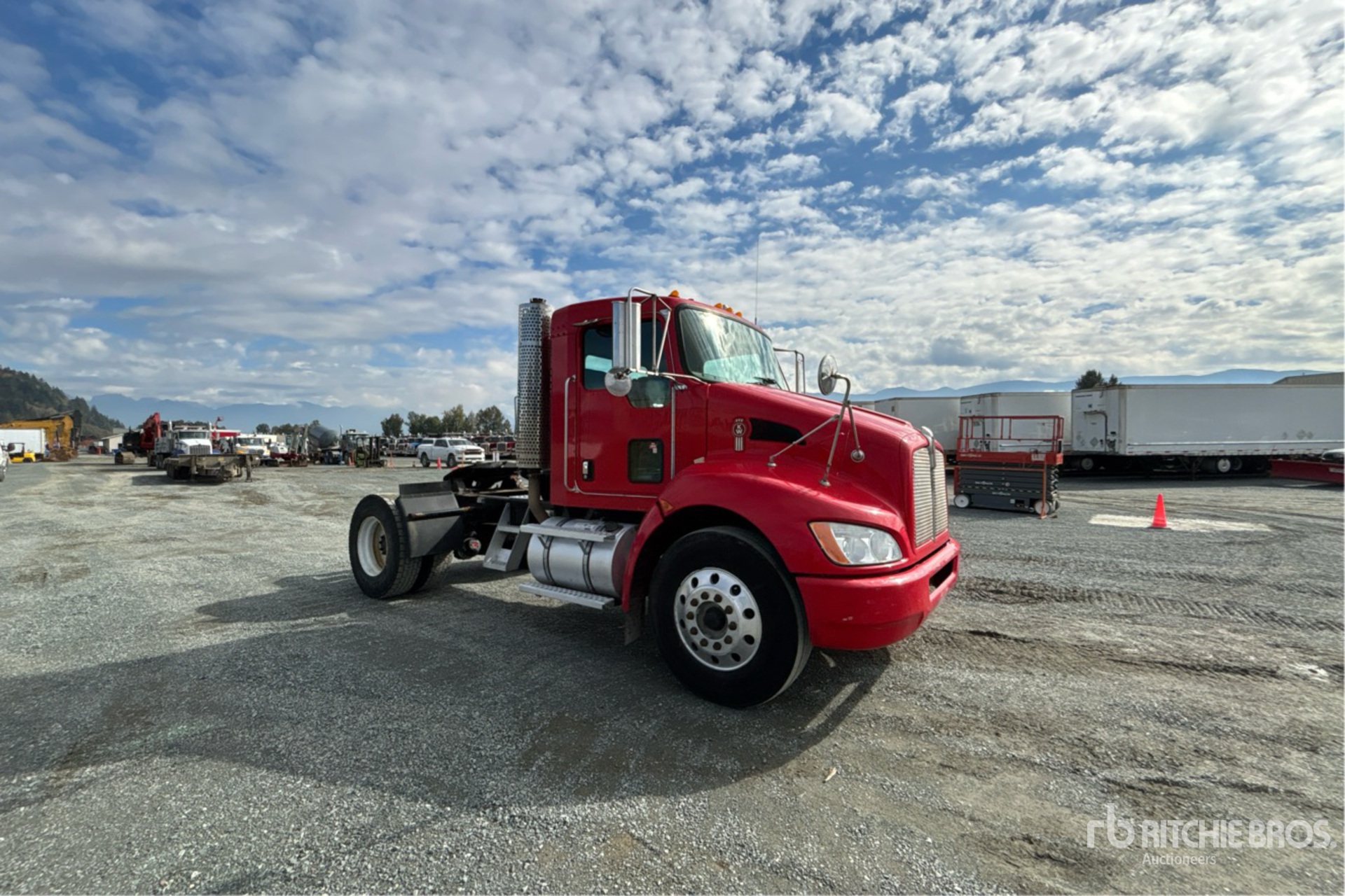 2010 Kenworth T370