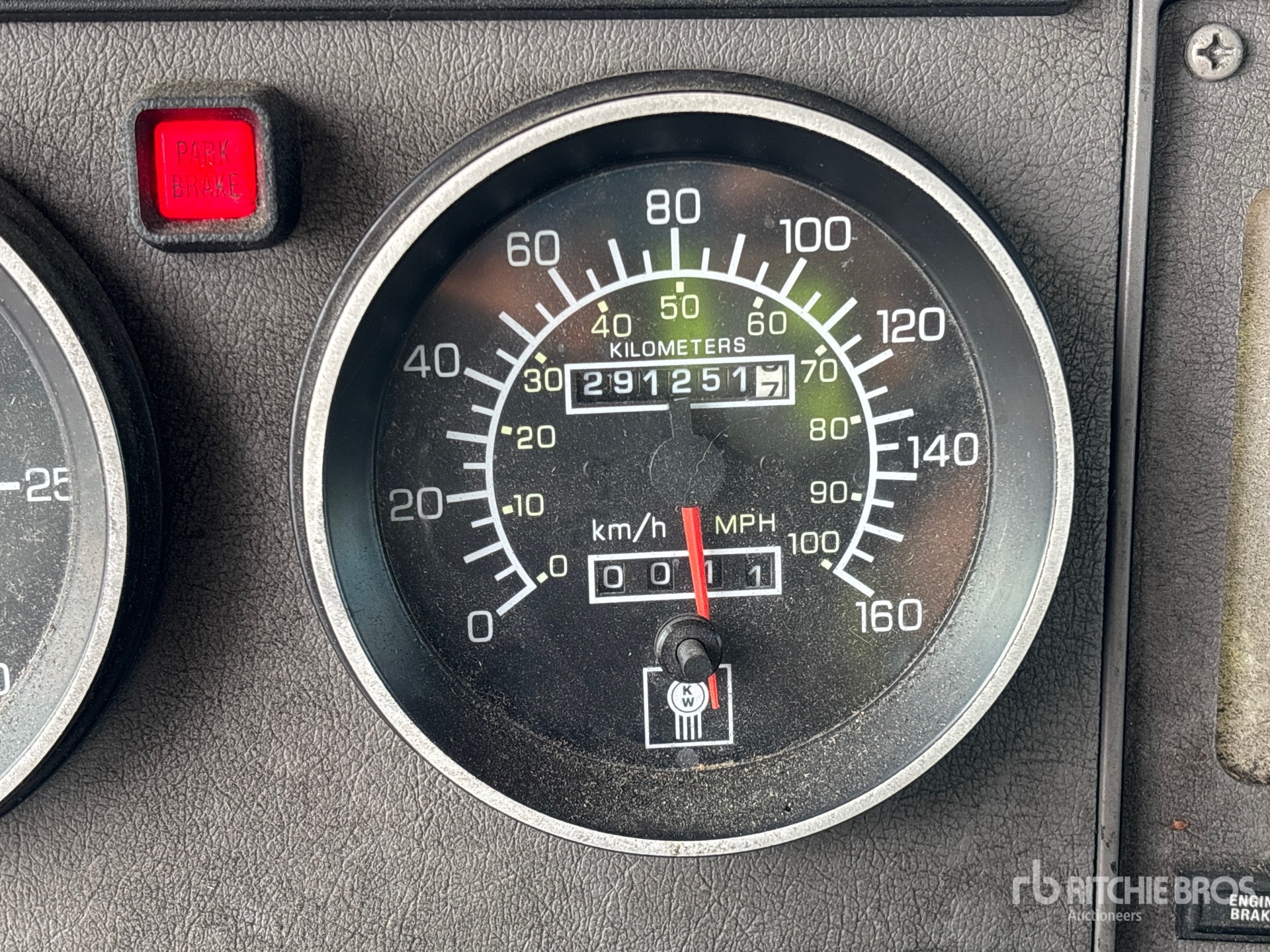 2010 Kenworth T370