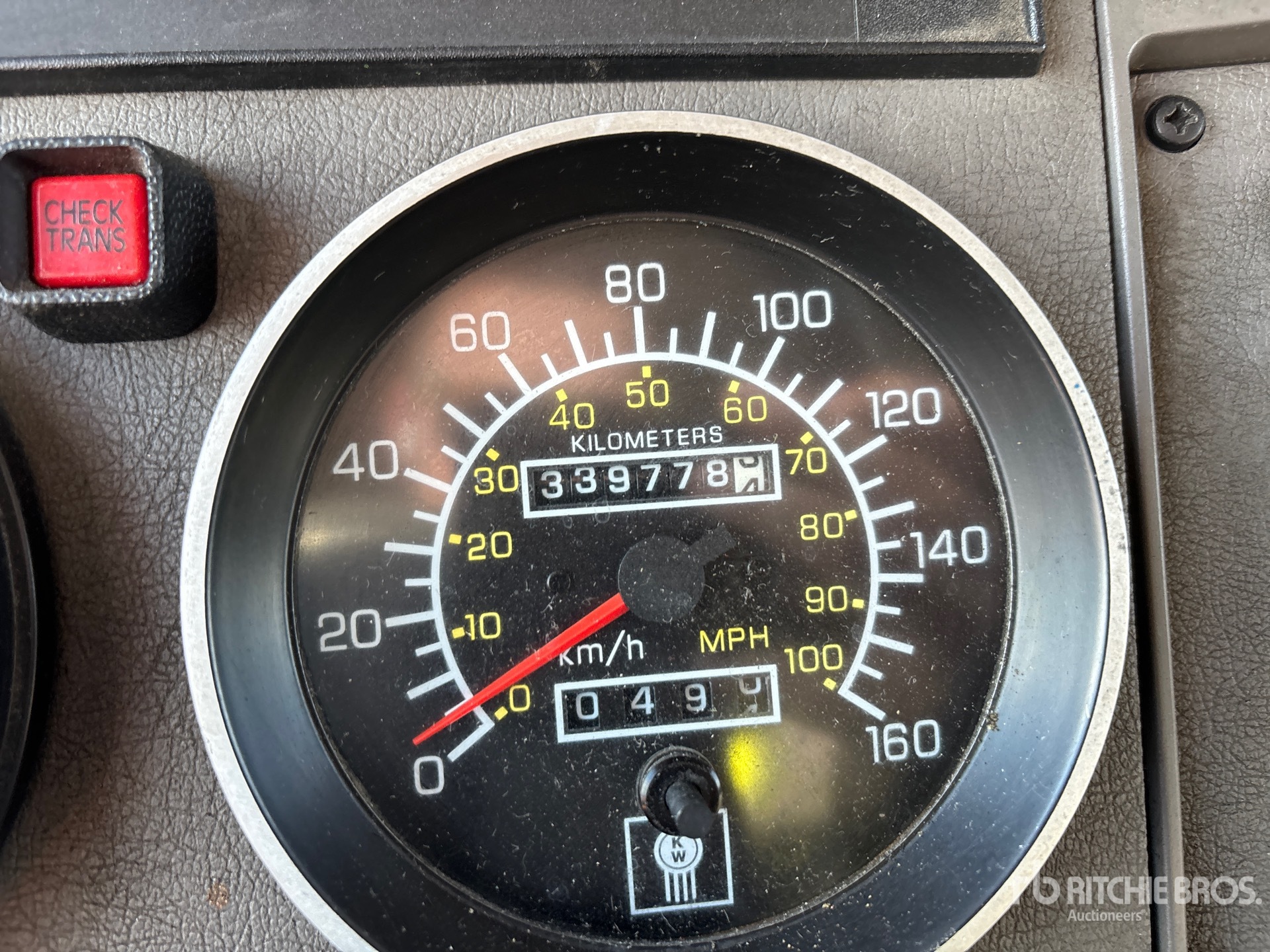 2010 Kenworth T300