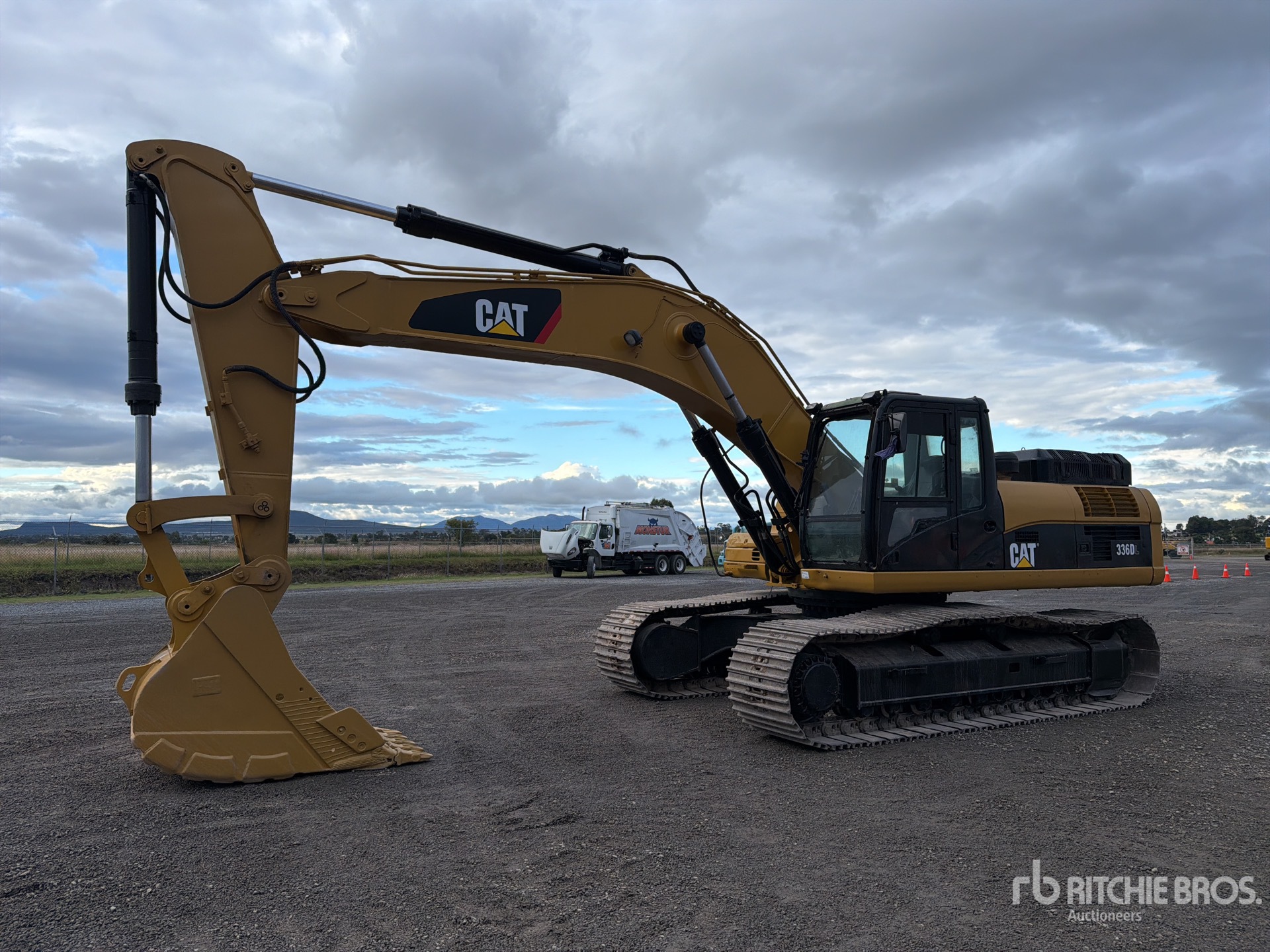 Photo of 2013 Caterpillar 336DL