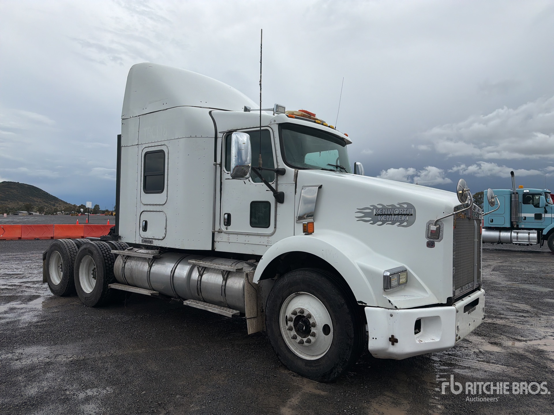 2014 Kenworth T800B