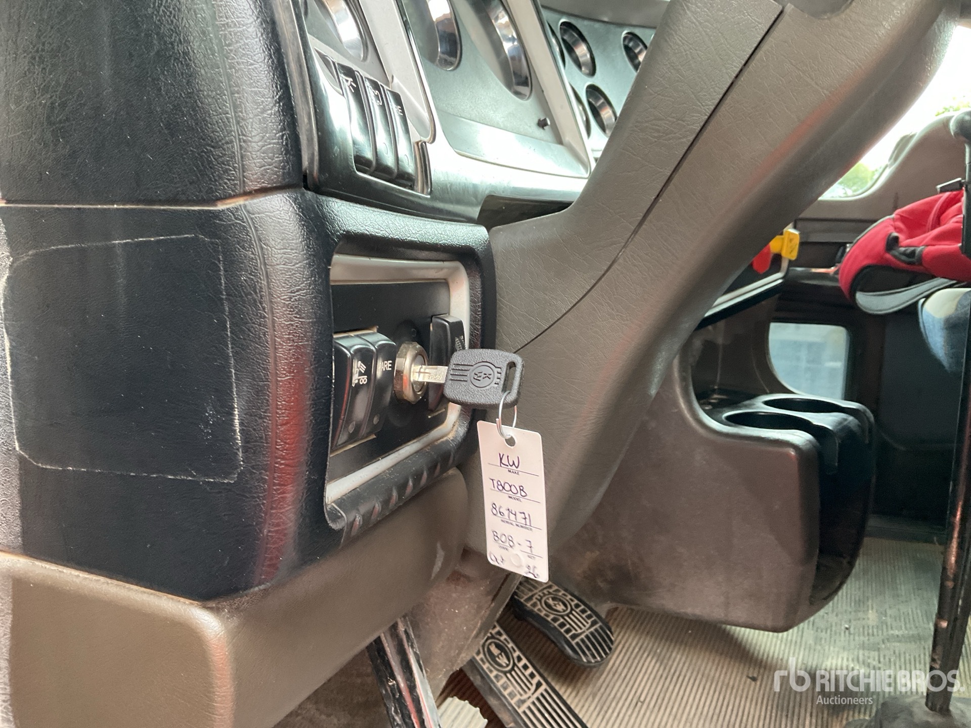 2015 Kenworth T800B
