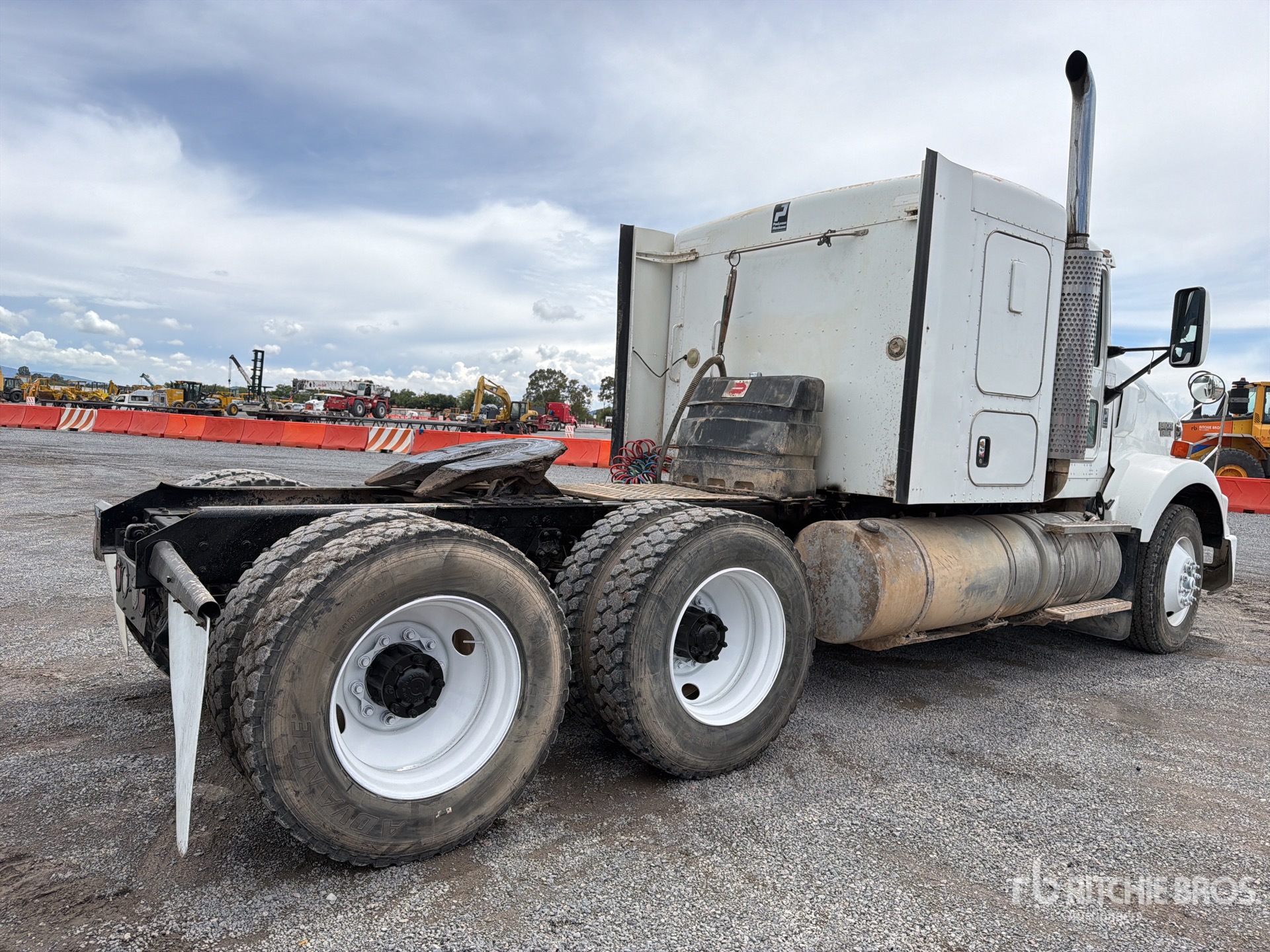 2015 Kenworth T800B