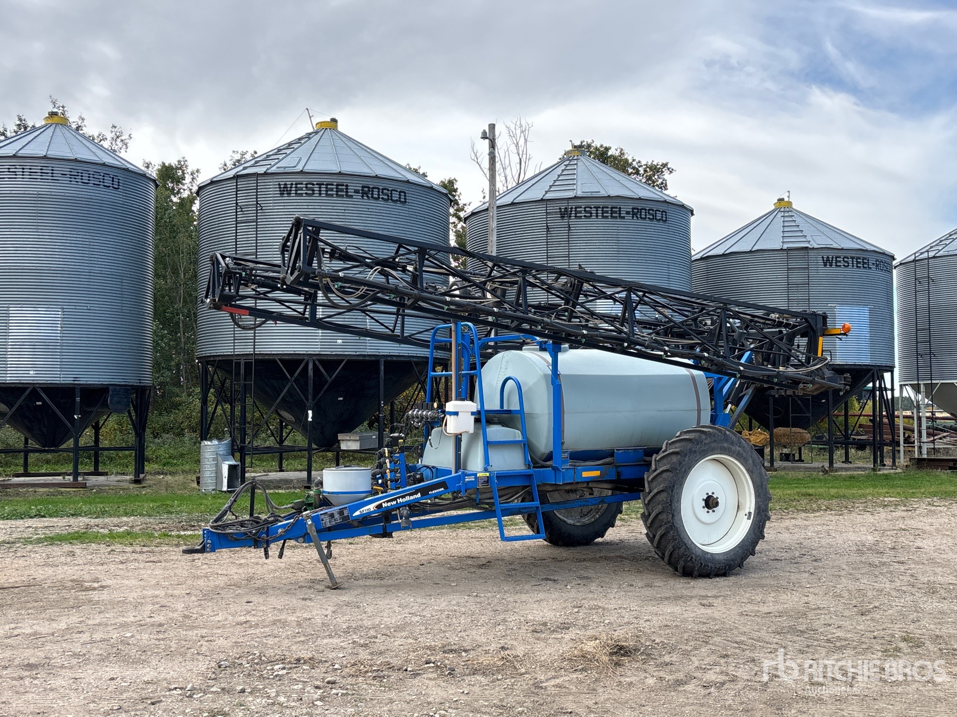 Photo of 2003 New Holland SF110
