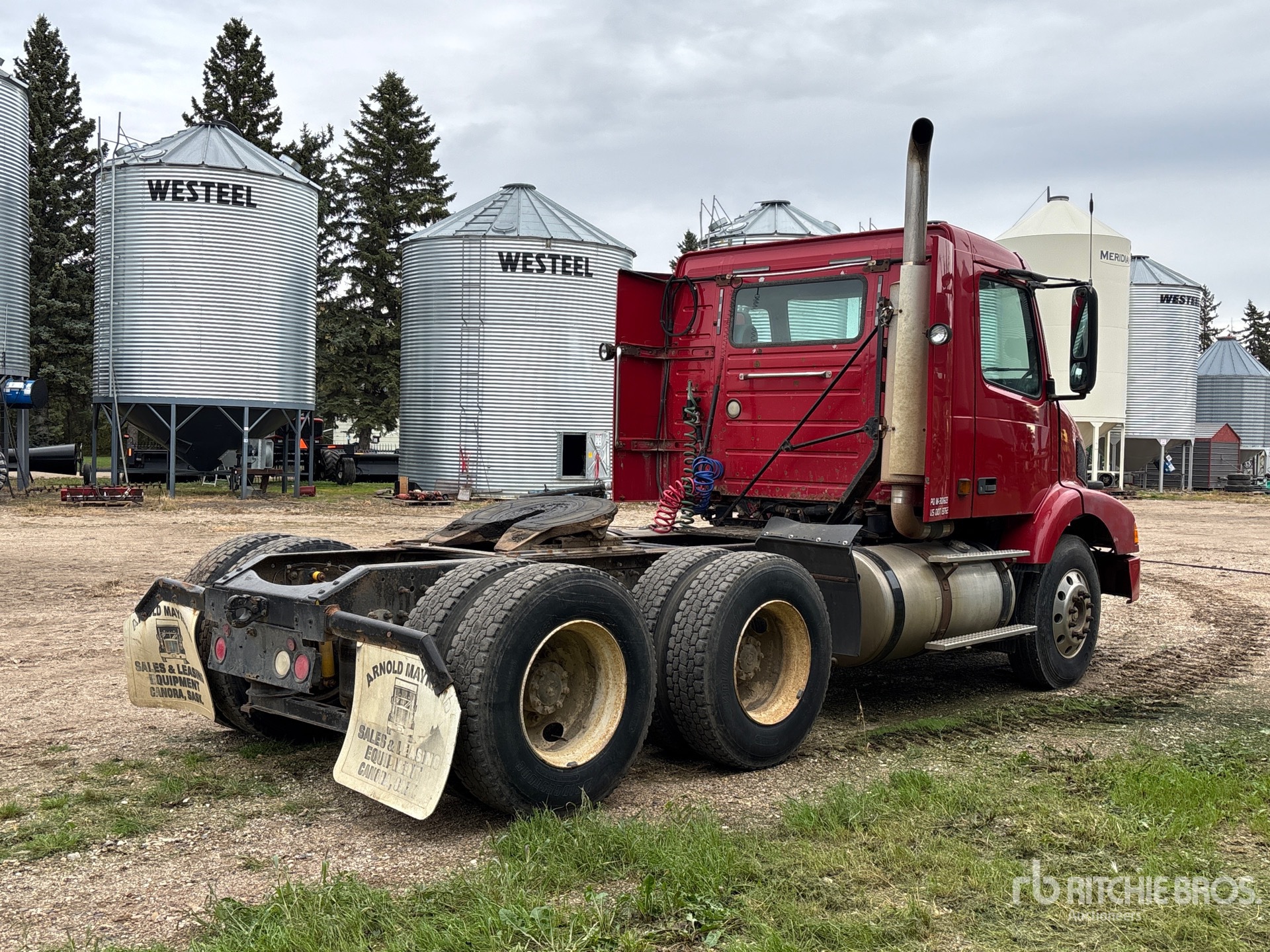 1999 Volvo VNM64T
