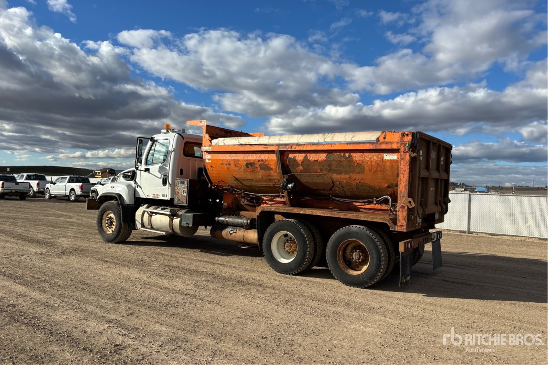 2013 Freightliner 114SD