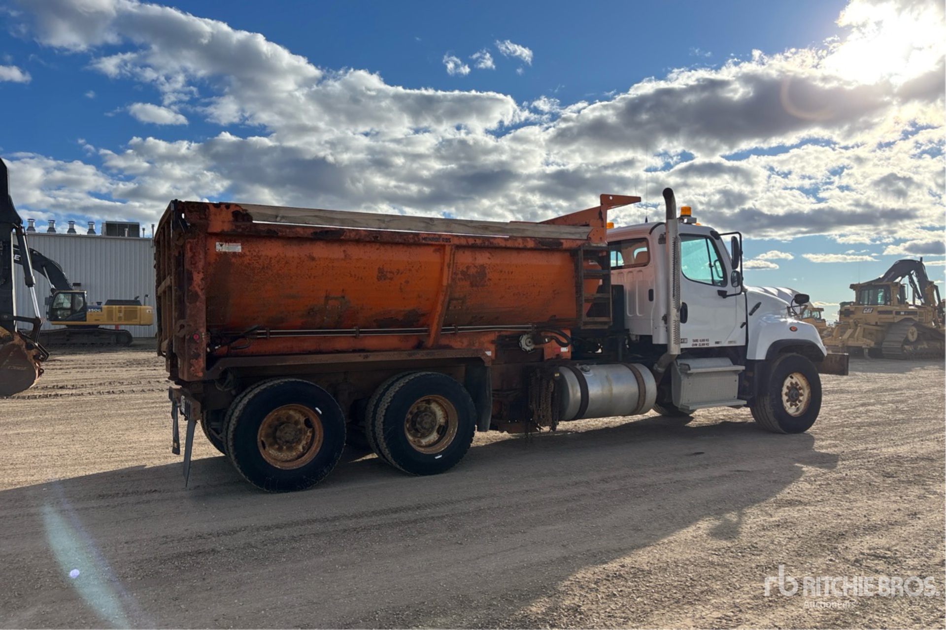 2013 Freightliner 114SD