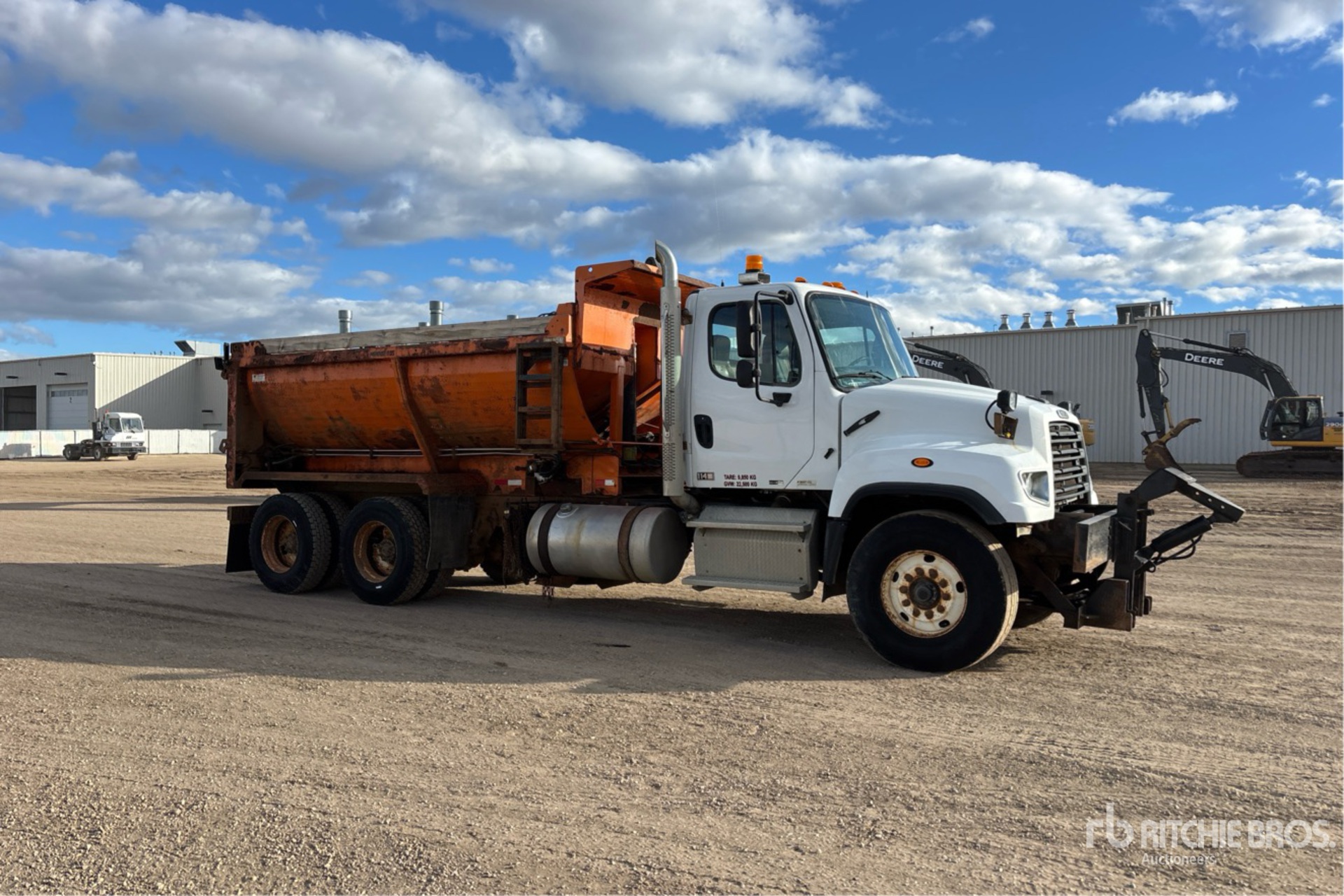 2013 Freightliner 114SD