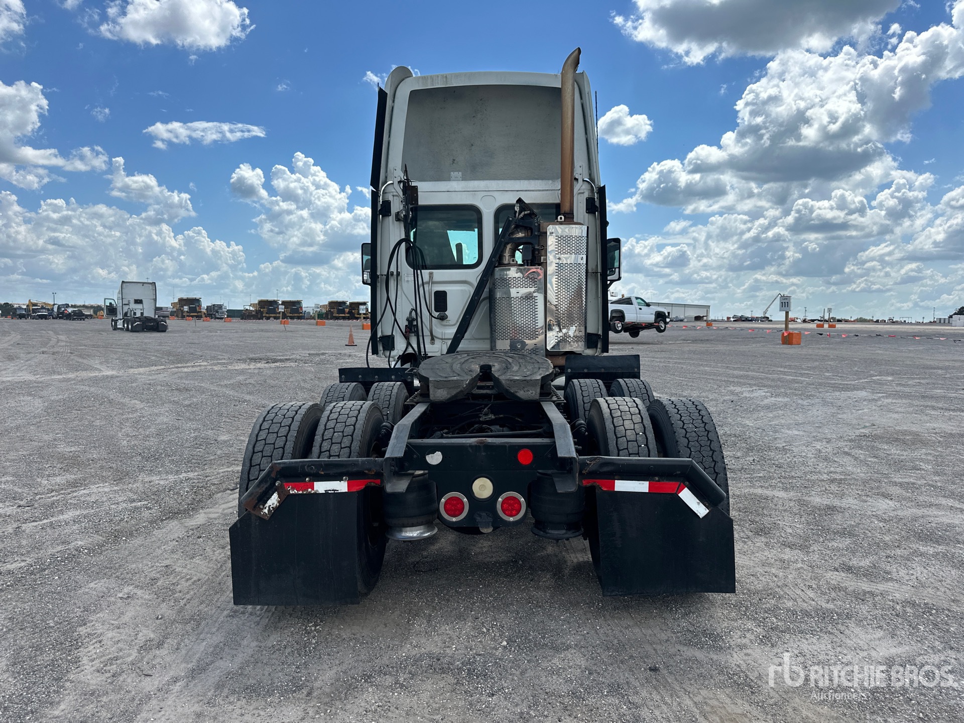 2013 Freightliner CASCADIA 113