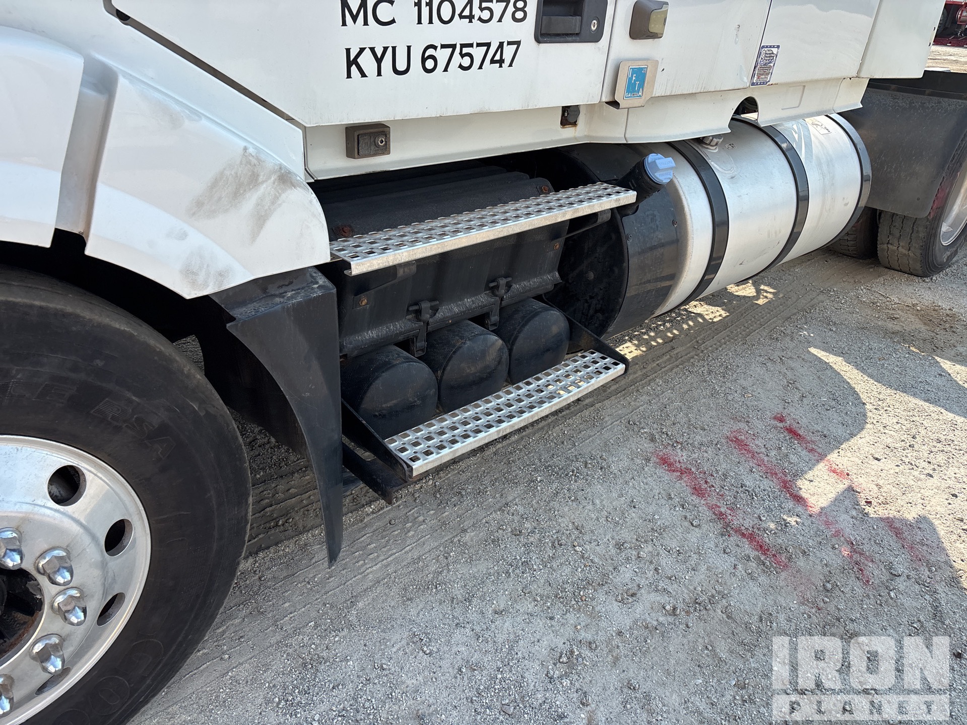 2012 Volvo VNL