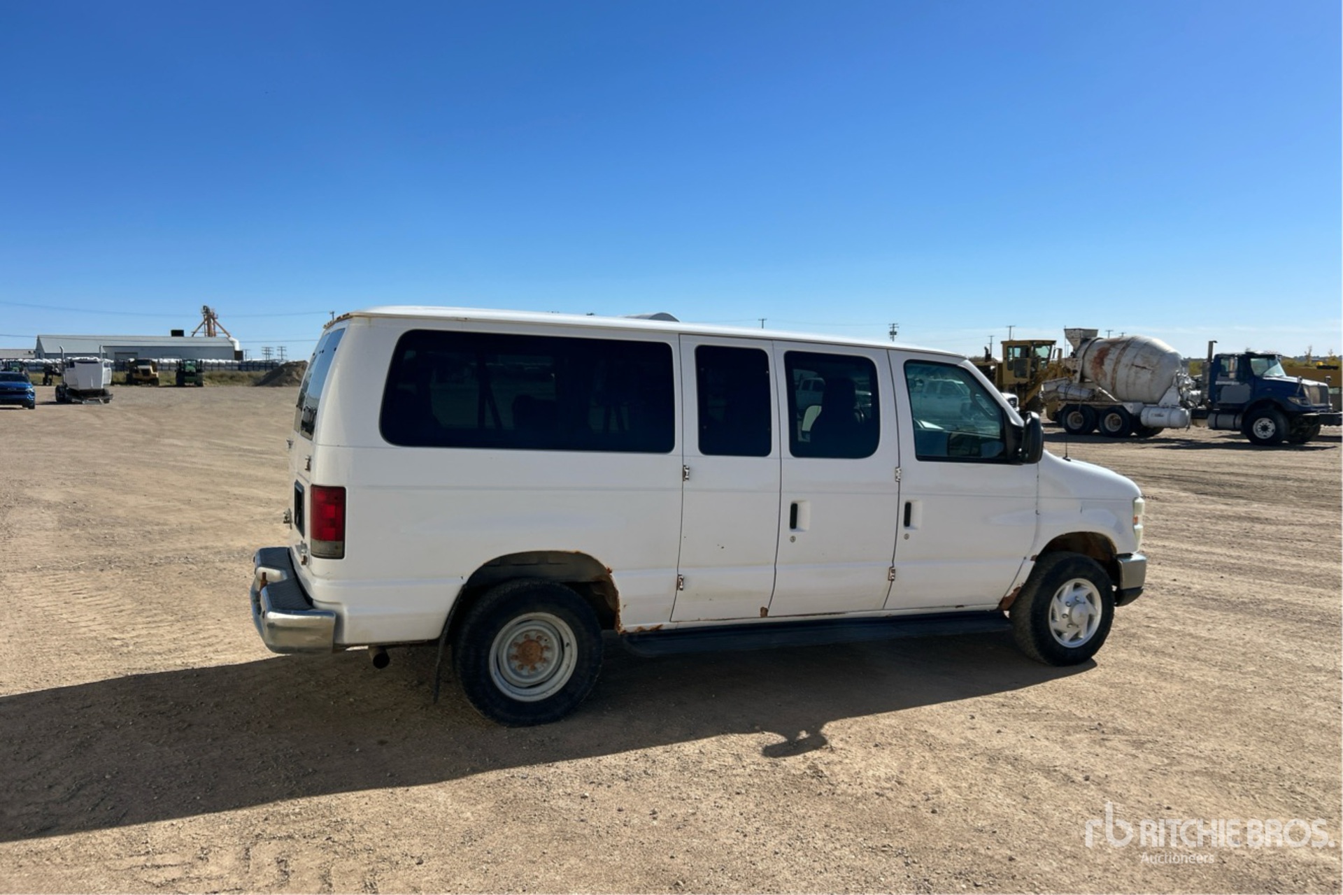 2009 Ford E-350