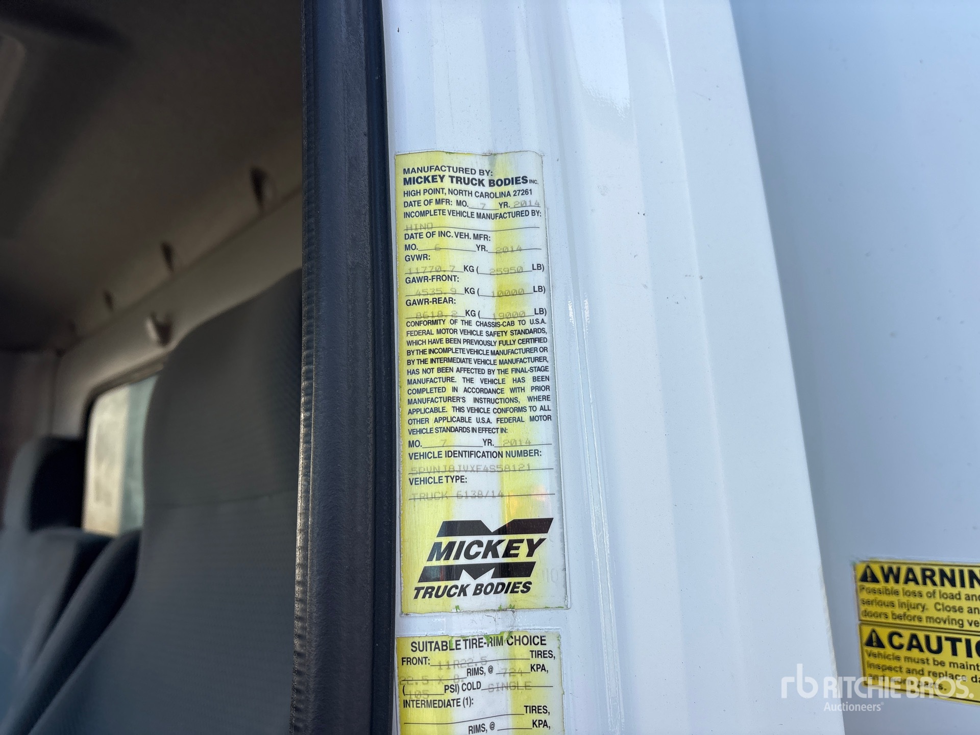 2015 Hino 268