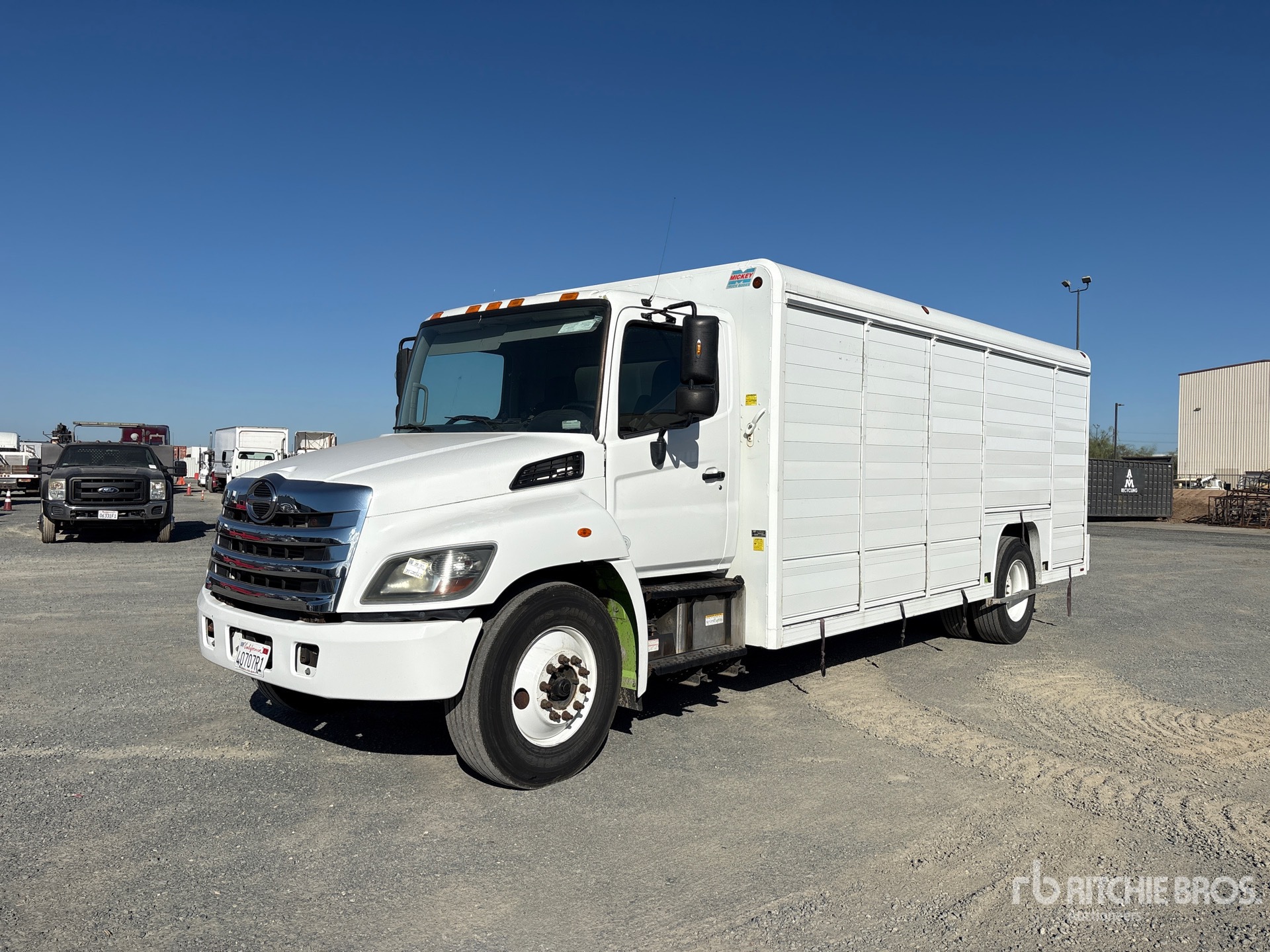 2015 Hino 268