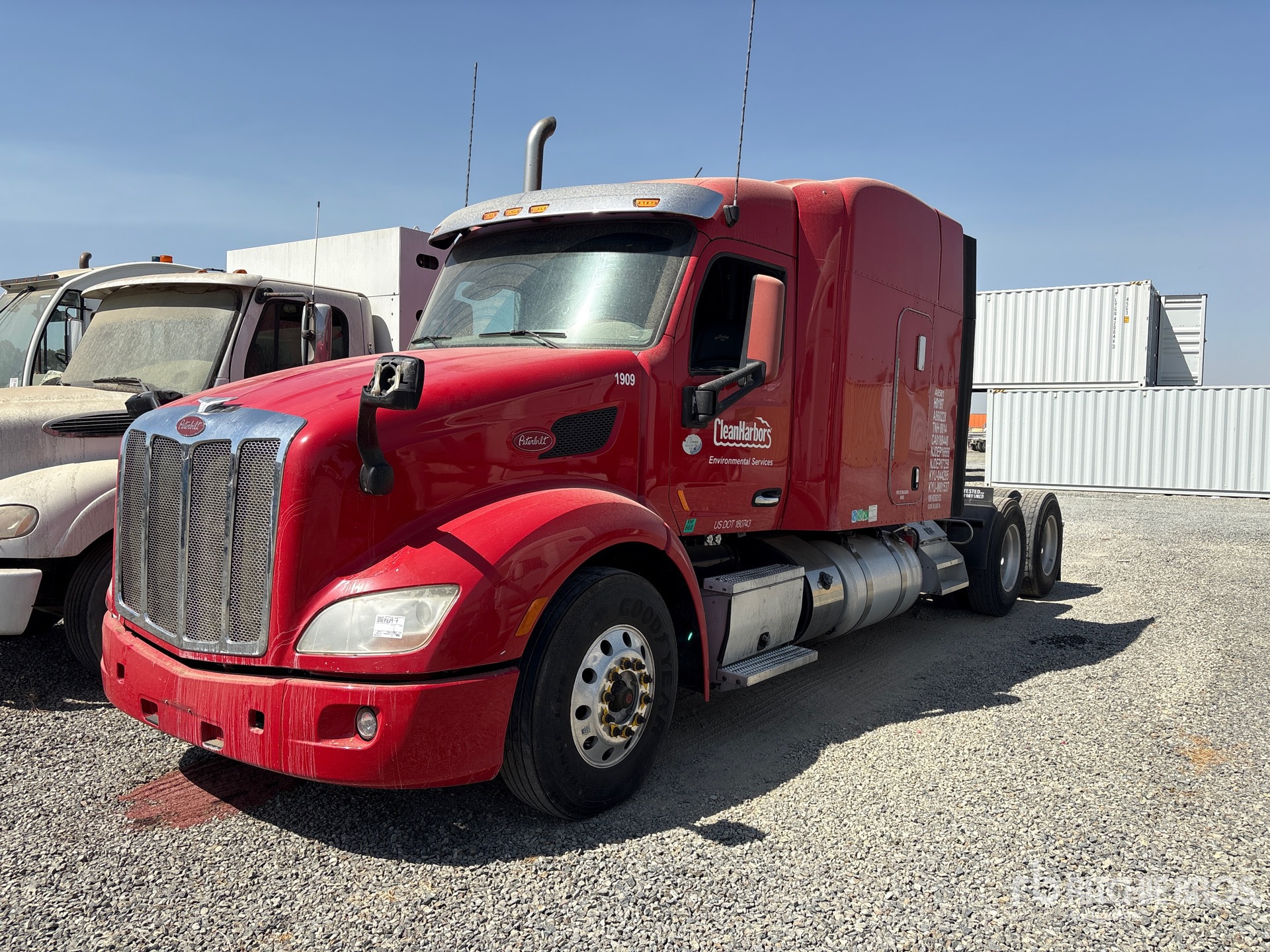 Photo of 2017 Peterbilt 579