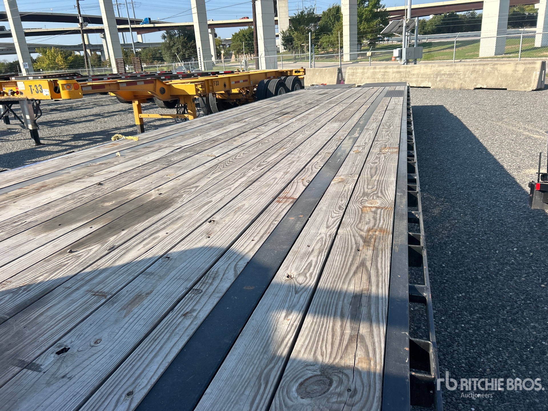2026 Load Trail 40 ft T/A Gooseneck